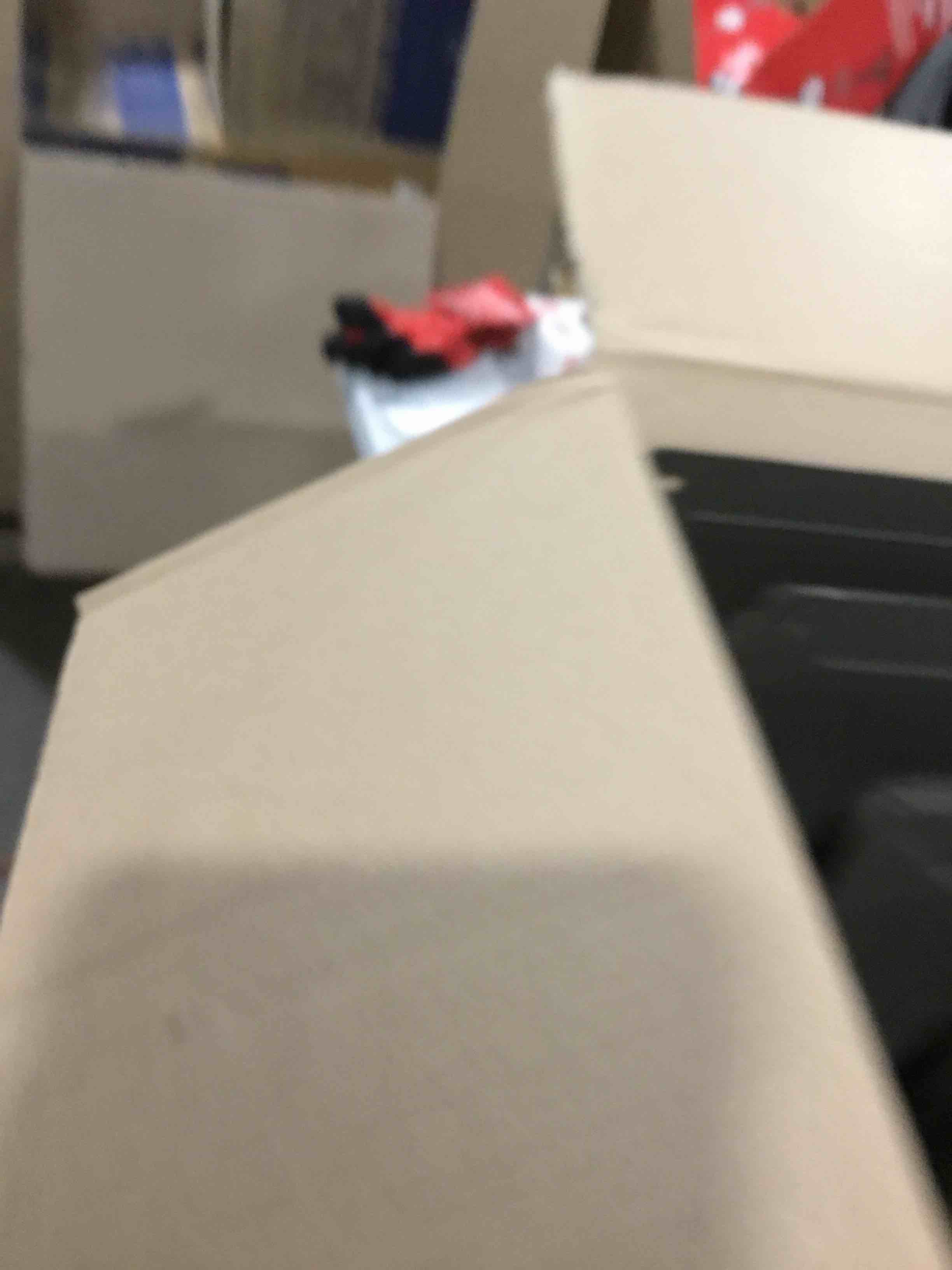 https://s3.amazonaws.com/lotting-images-prod/bidfta/GRA1613262_1733857418315.jpeg