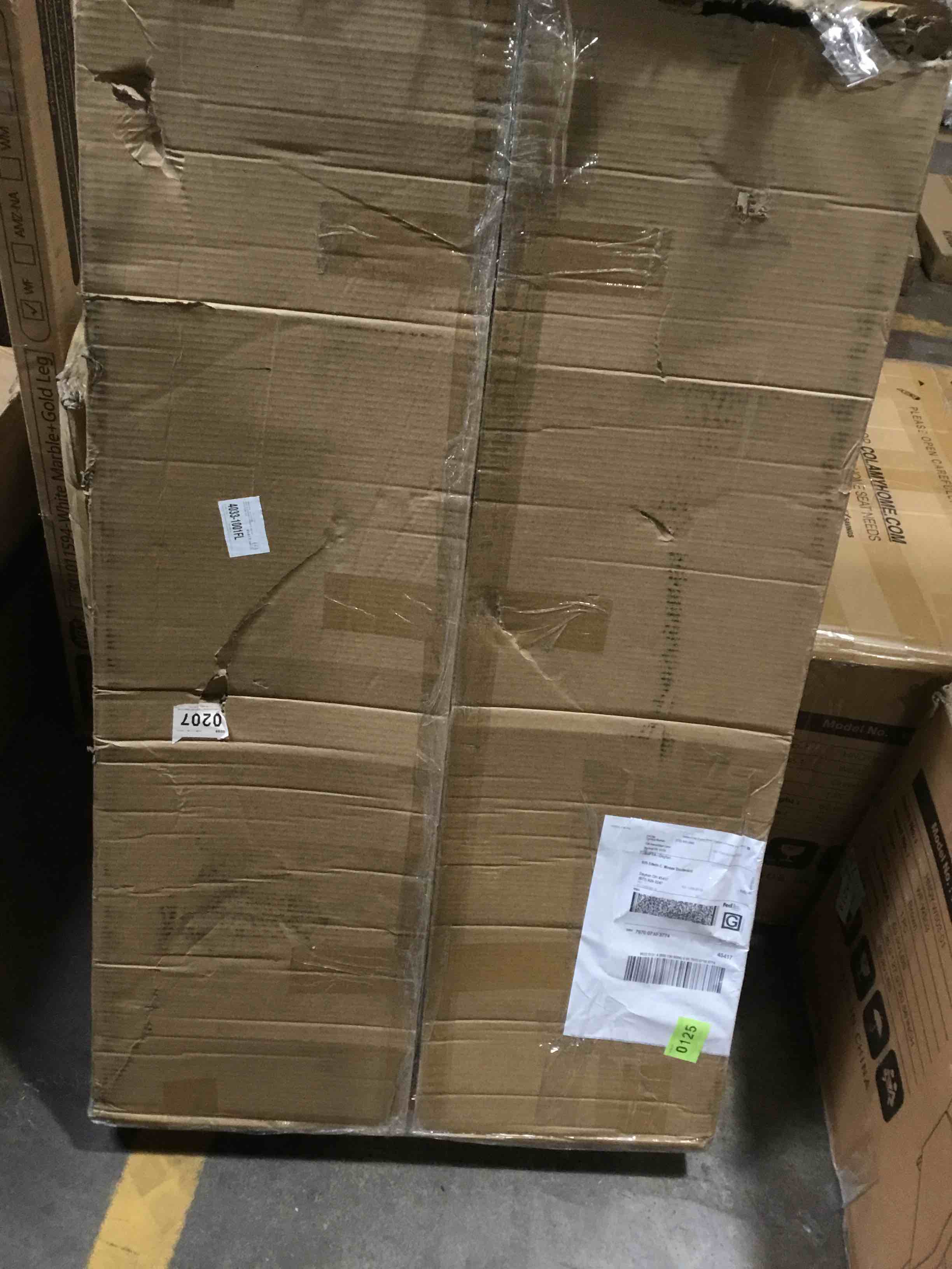 https://s3.amazonaws.com/lotting-images-prod/bidfta/GRA1615613_1733506391402.jpeg