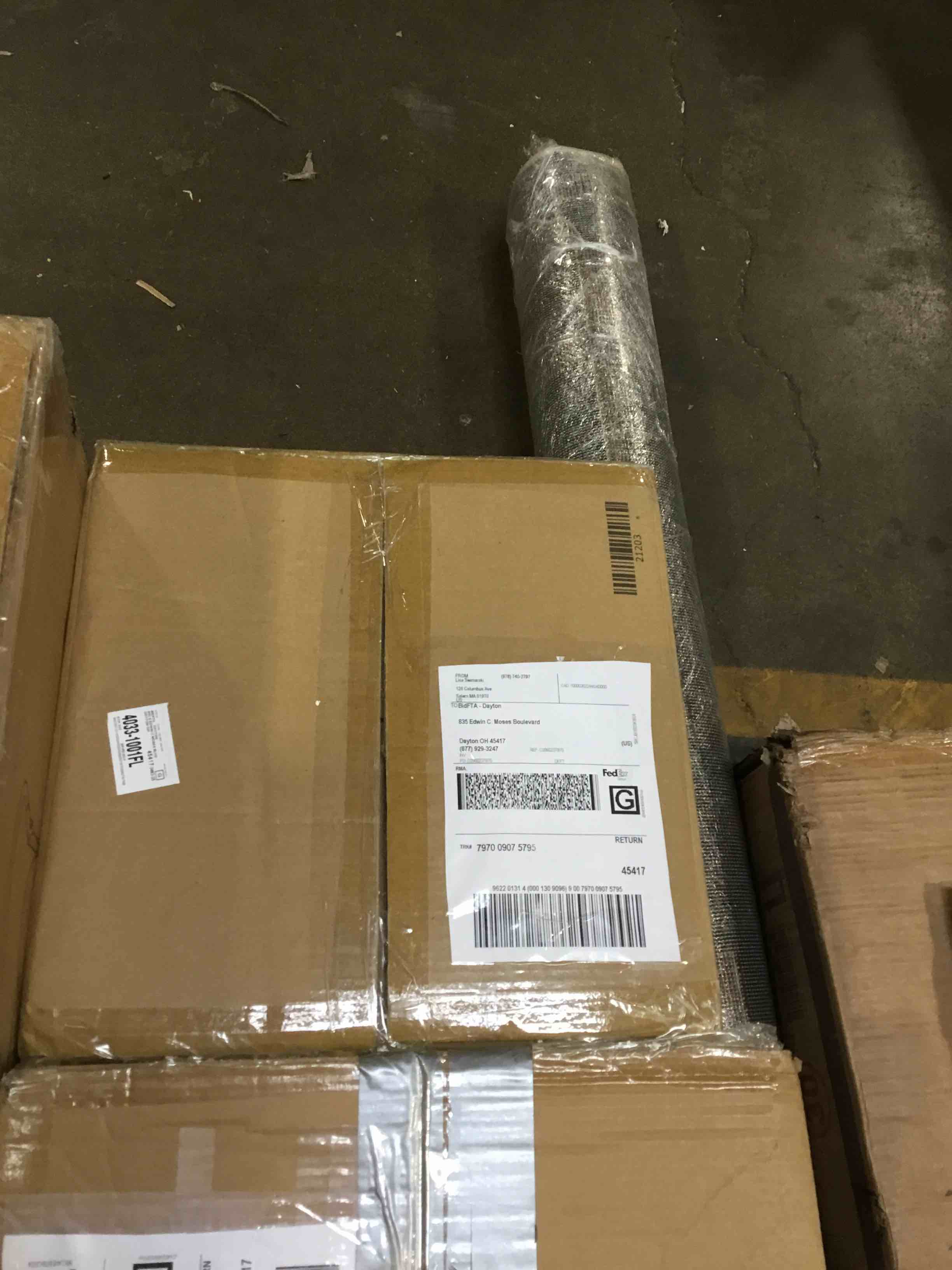 https://s3.amazonaws.com/lotting-images-prod/bidfta/GRA1615624_1733505666618.jpeg