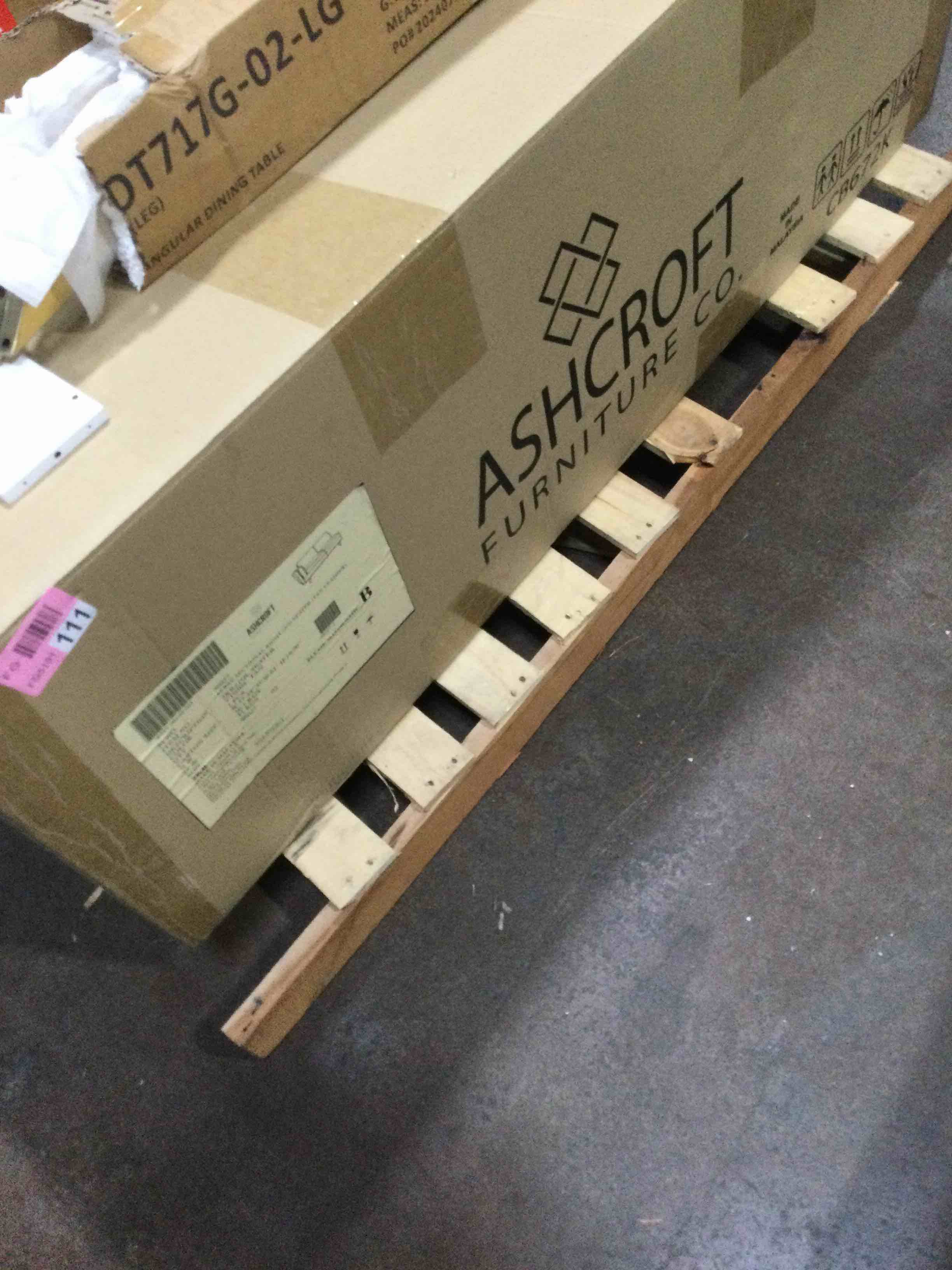 https://s3.amazonaws.com/lotting-images-prod/bidfta/GRA1617197_1735068975802.jpeg