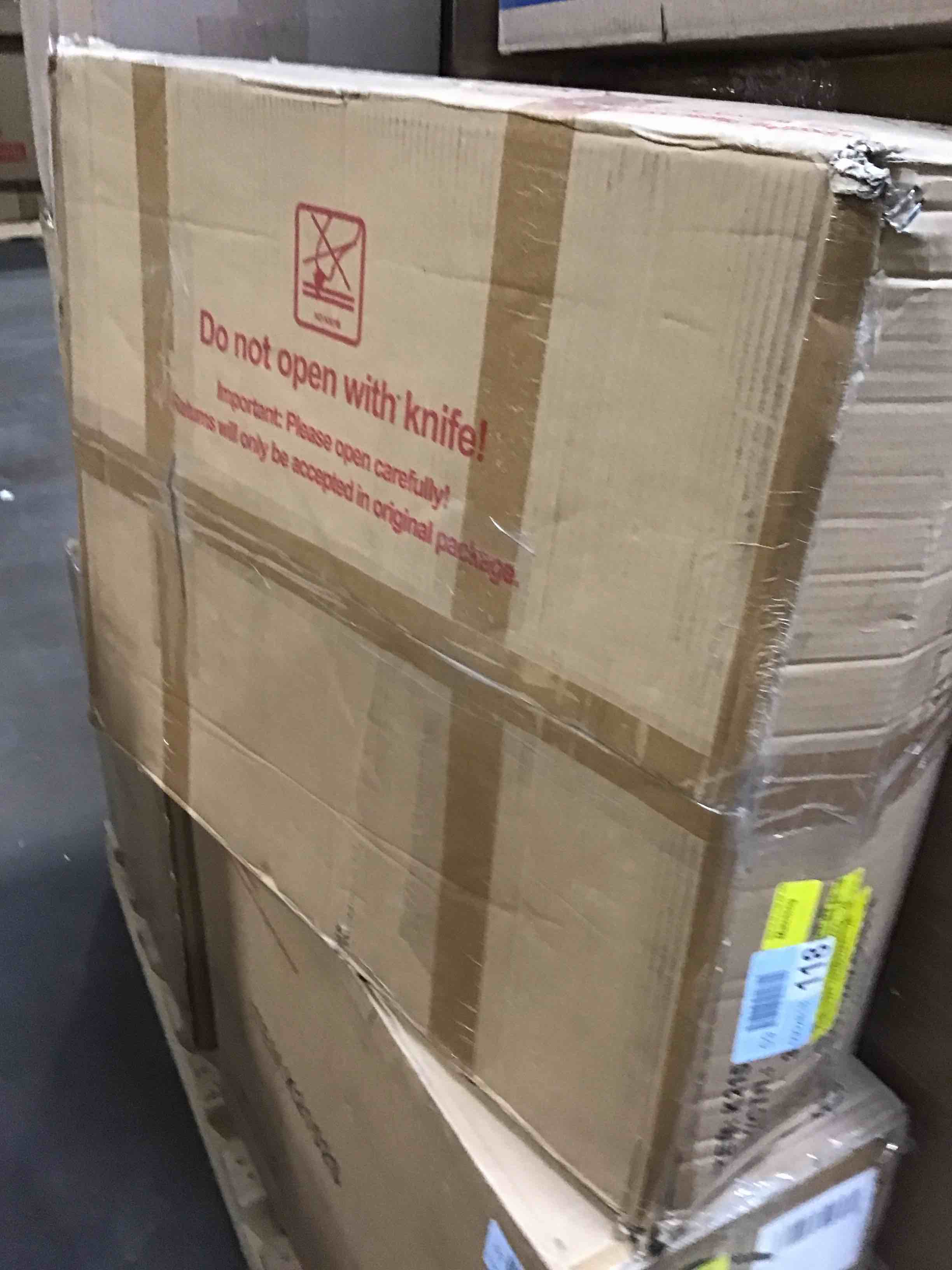 Erselle 23.4'' Single Bathroom sink with Ceramic Top