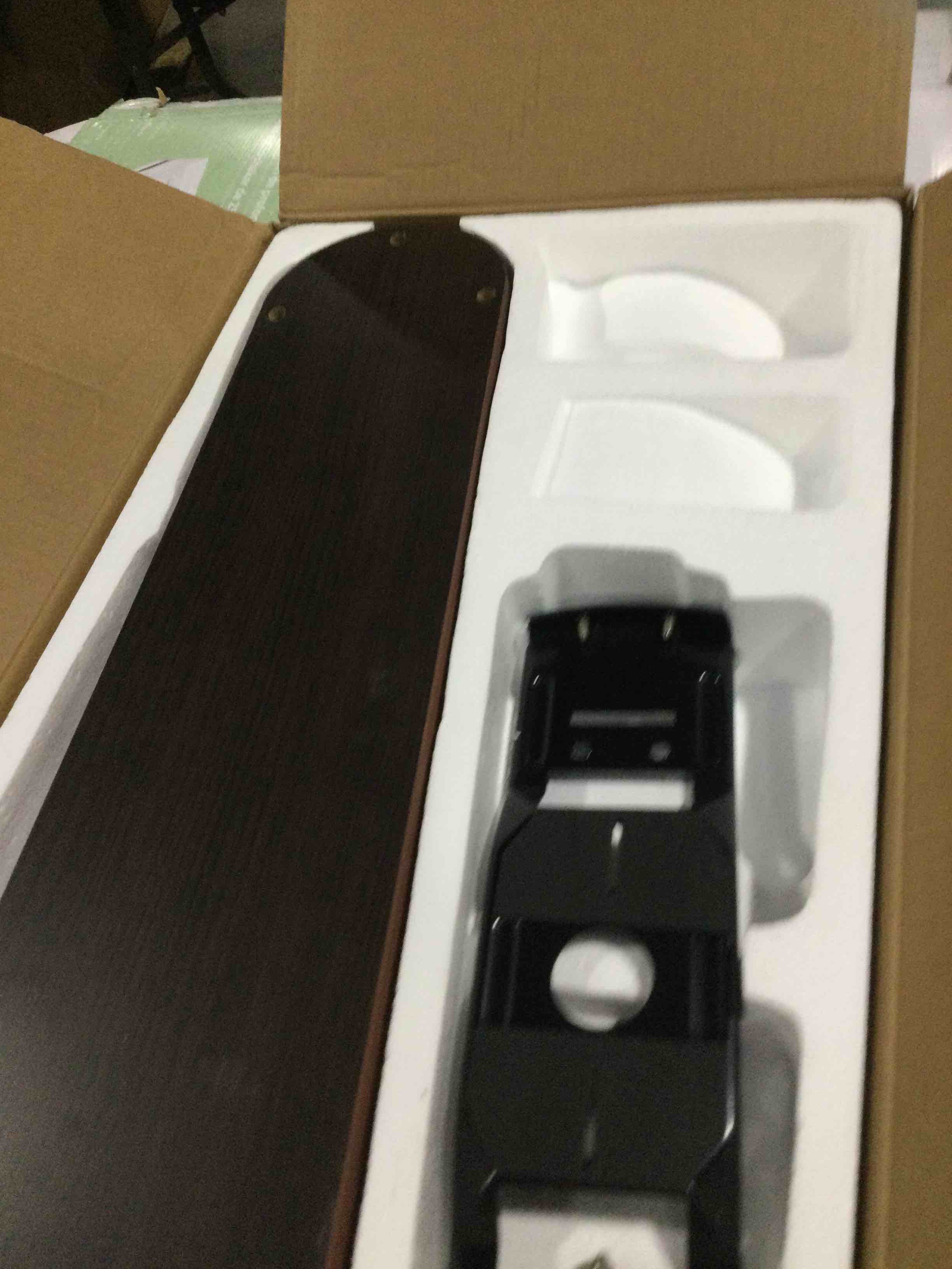 https://s3.amazonaws.com/lotting-images-prod/bidfta/GRA1617597_1736341826995.jpeg