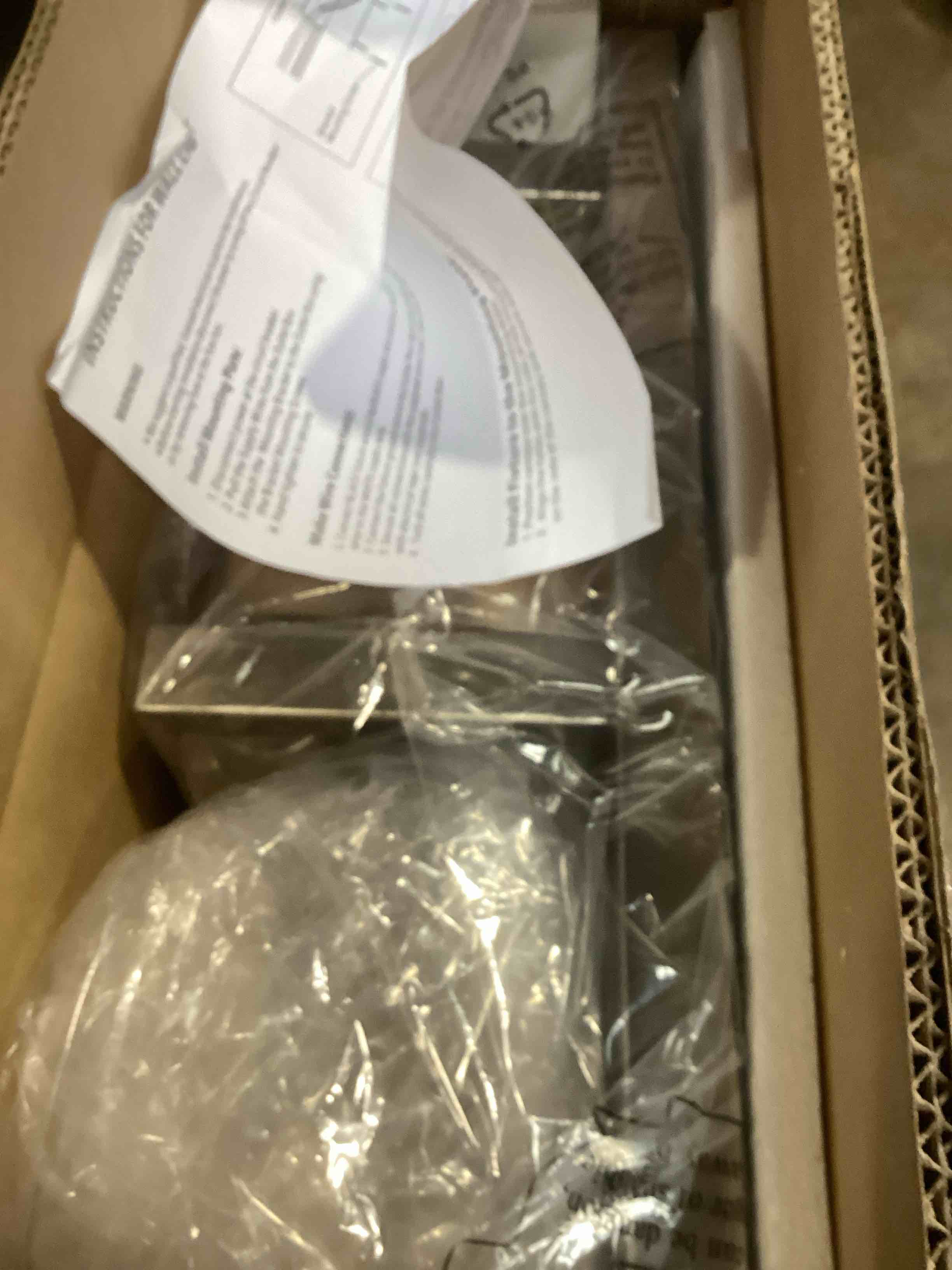 https://s3.amazonaws.com/lotting-images-prod/bidfta/GRA1617747_1736451085470.jpeg