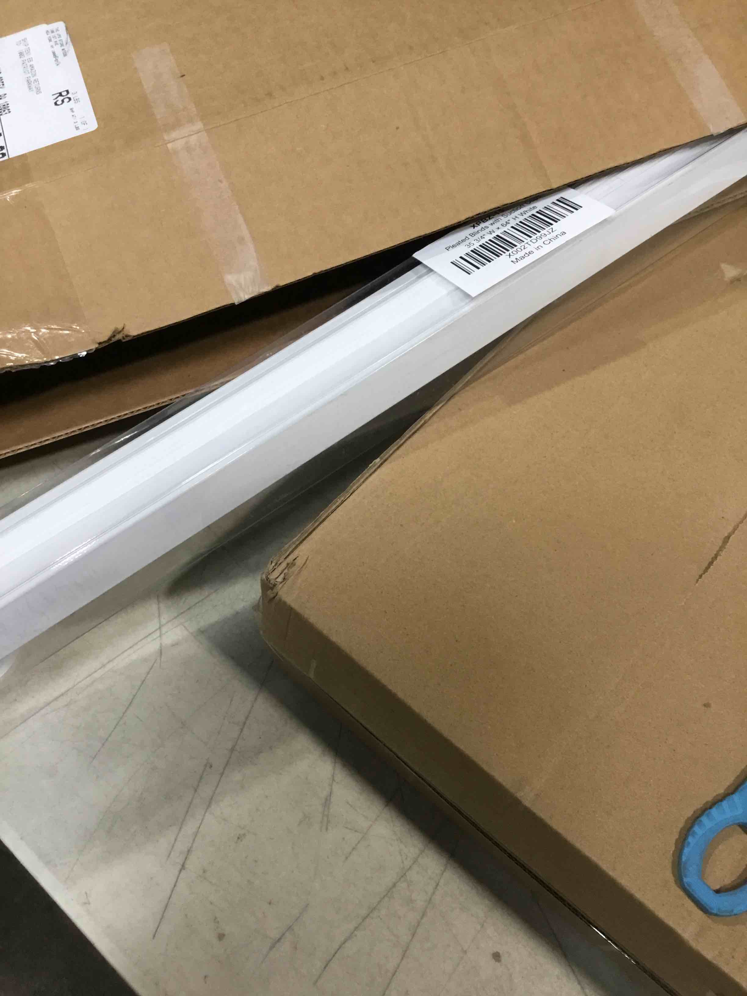 https://s3.amazonaws.com/lotting-images-prod/bidfta/GRA1617960_1737044896894.jpeg