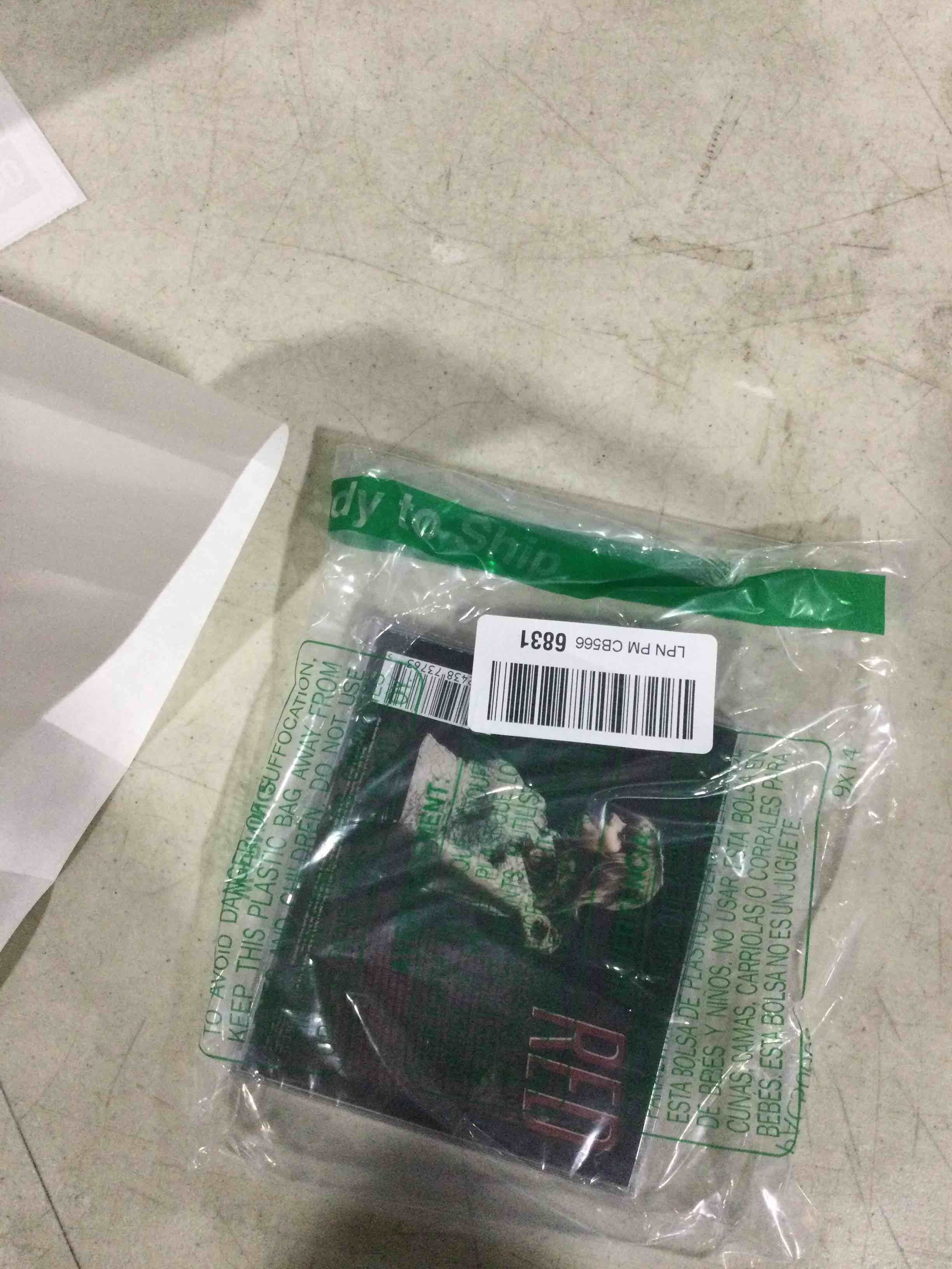 https://s3.amazonaws.com/lotting-images-prod/bidfta/GRA1619776_1733158029706.jpeg