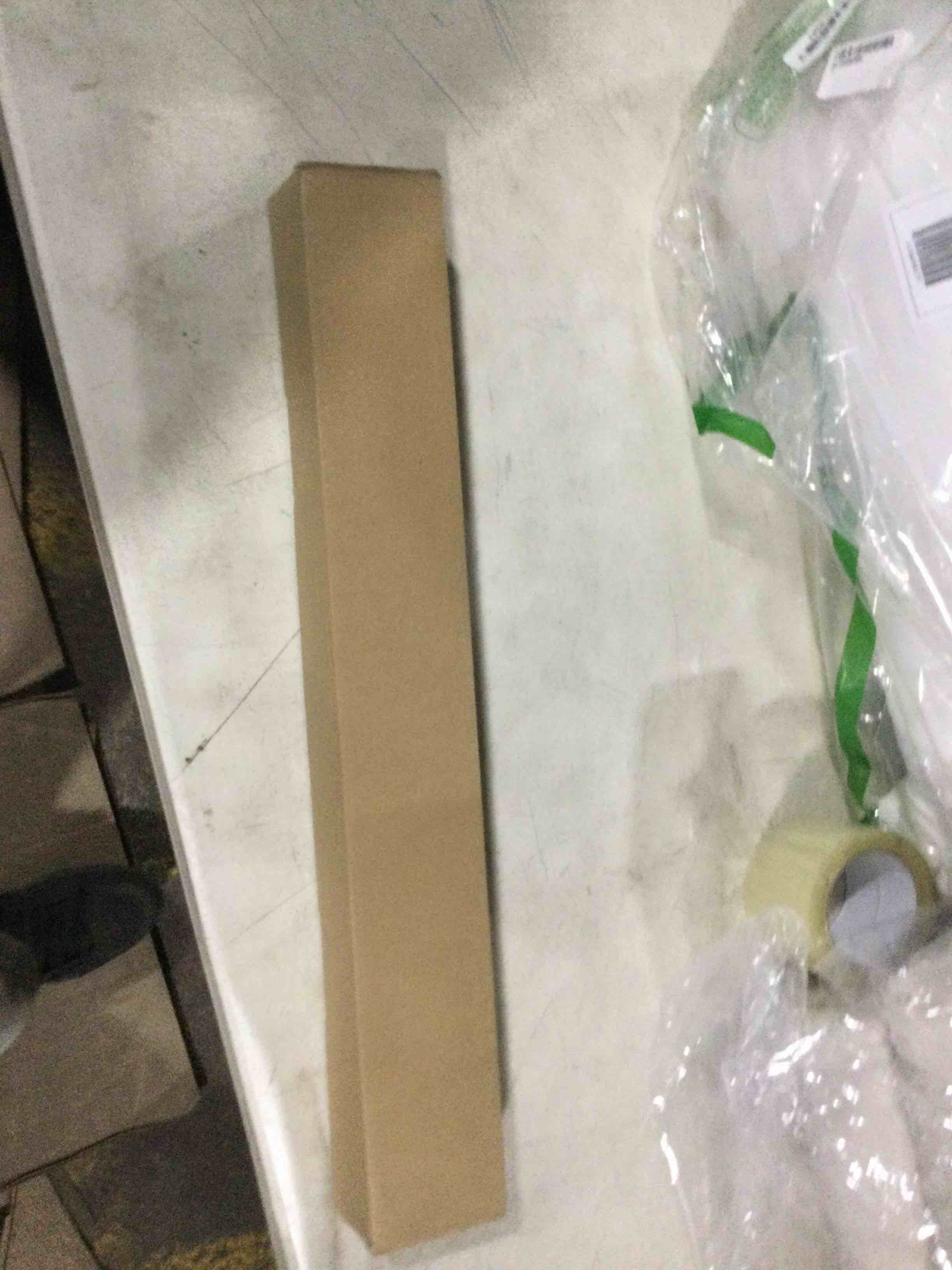 https://s3.amazonaws.com/lotting-images-prod/bidfta/GRA1620876_1733263152646.jpeg