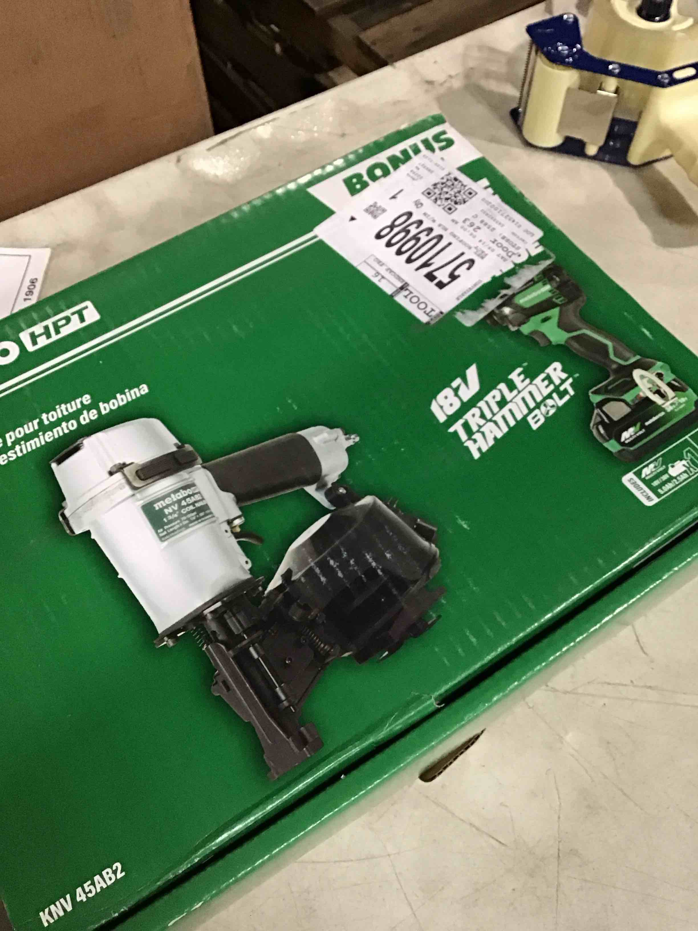 https://s3.amazonaws.com/lotting-images-prod/bidfta/GRA1620976_1733329813199.jpeg