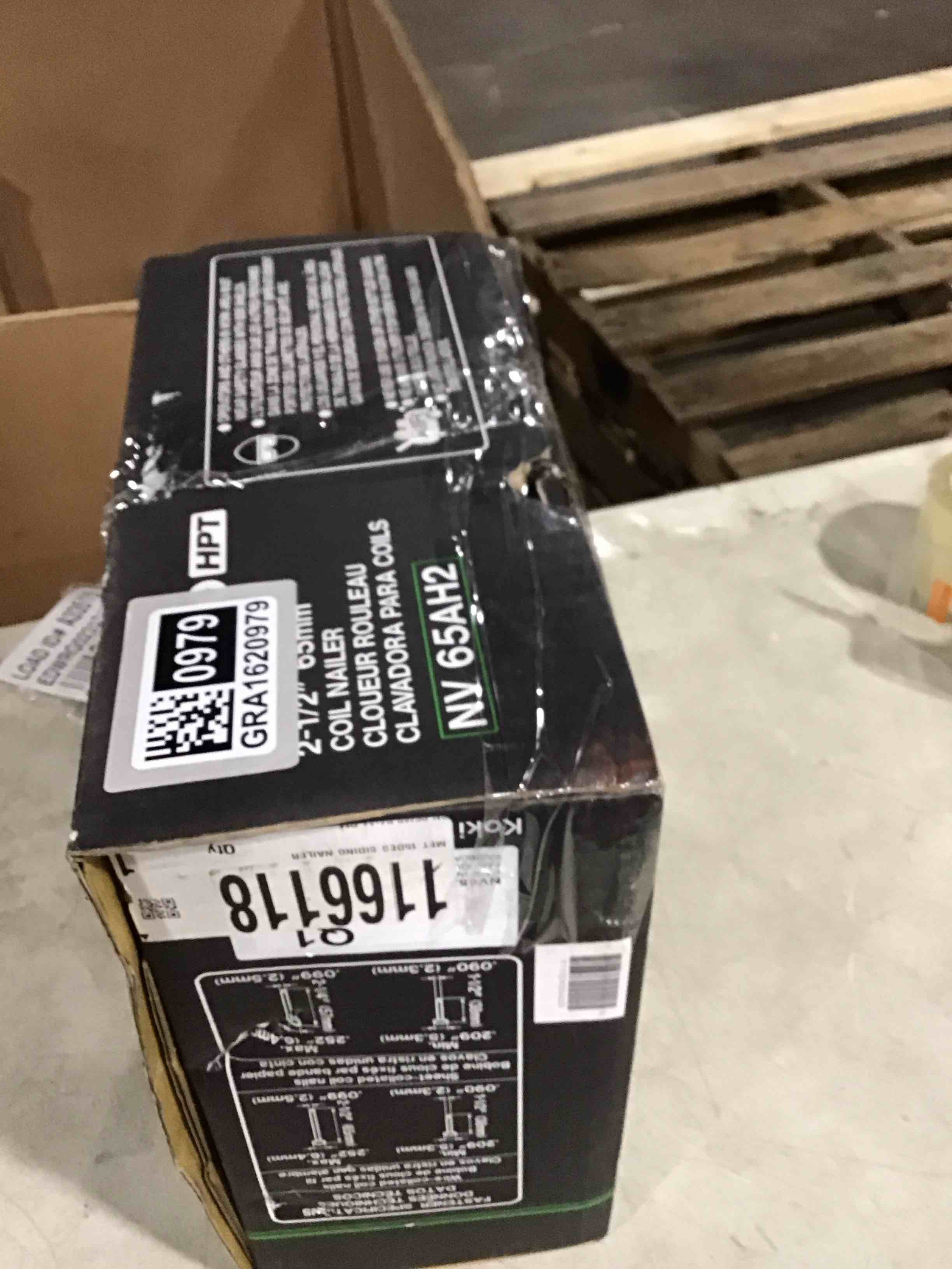 https://s3.amazonaws.com/lotting-images-prod/bidfta/GRA1620979_1733330172963.jpeg