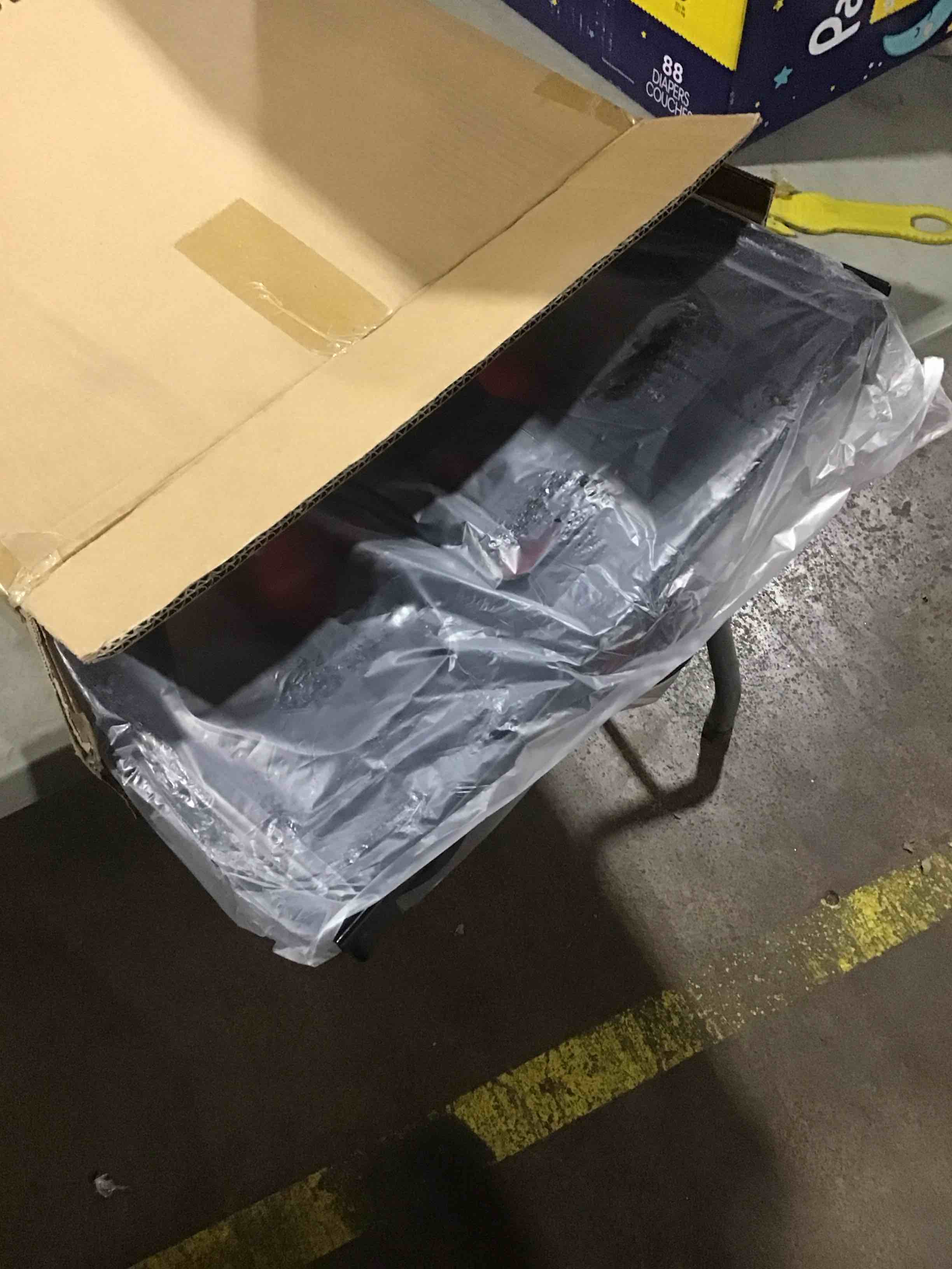 https://s3.amazonaws.com/lotting-images-prod/bidfta/GRA1623327_1736771122290.jpeg
