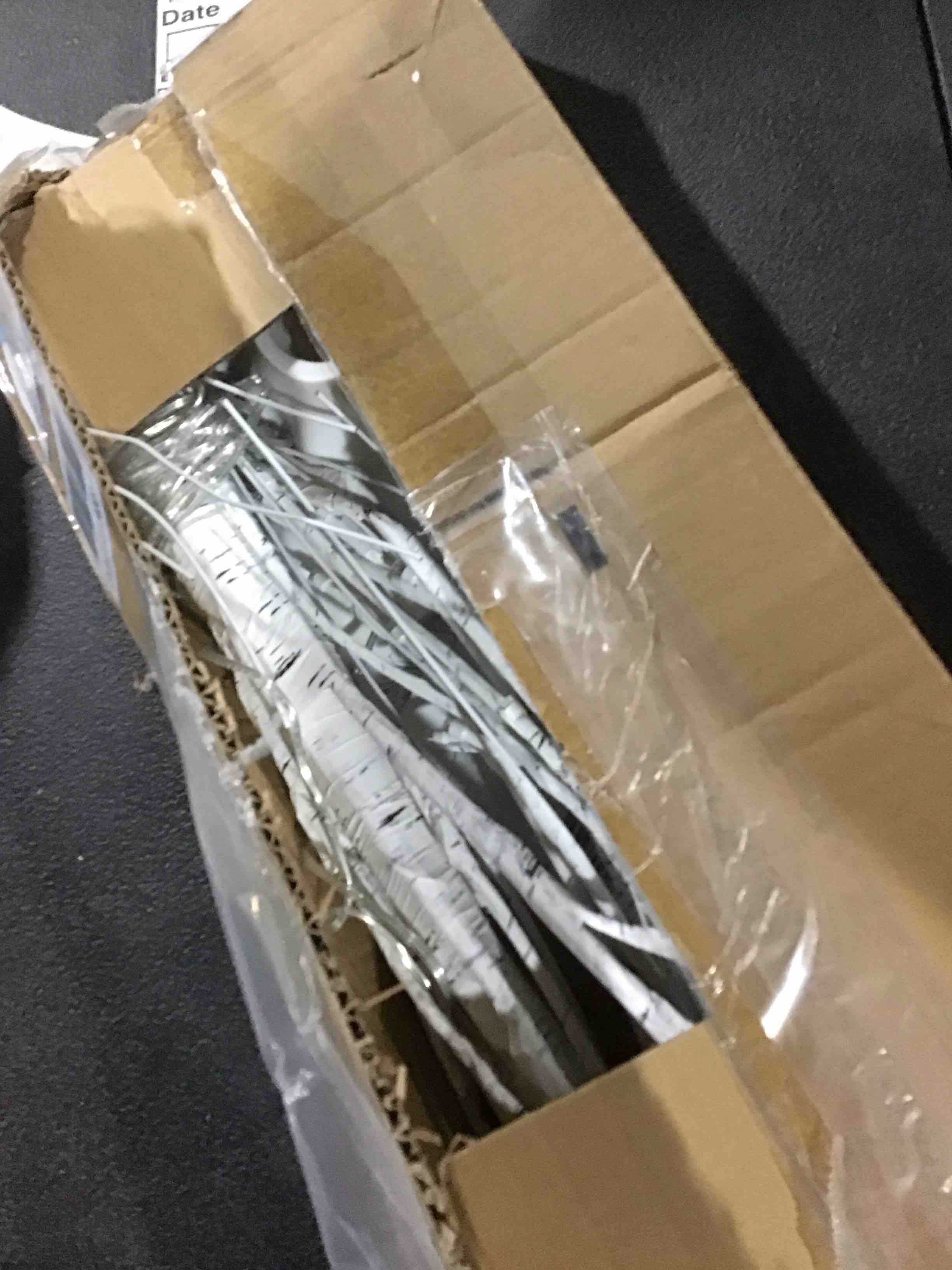 https://s3.amazonaws.com/lotting-images-prod/bidfta/GRA1624000_1737116320346.jpeg