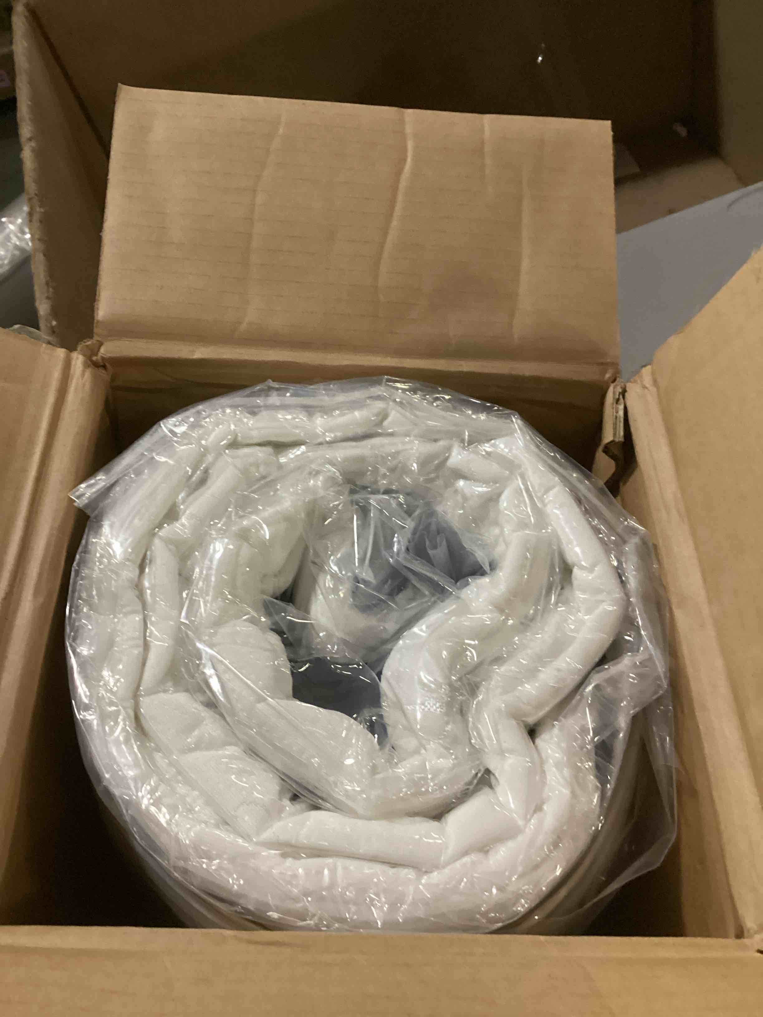 https://s3.amazonaws.com/lotting-images-prod/bidfta/GRA1624387_1743605650644.jpeg