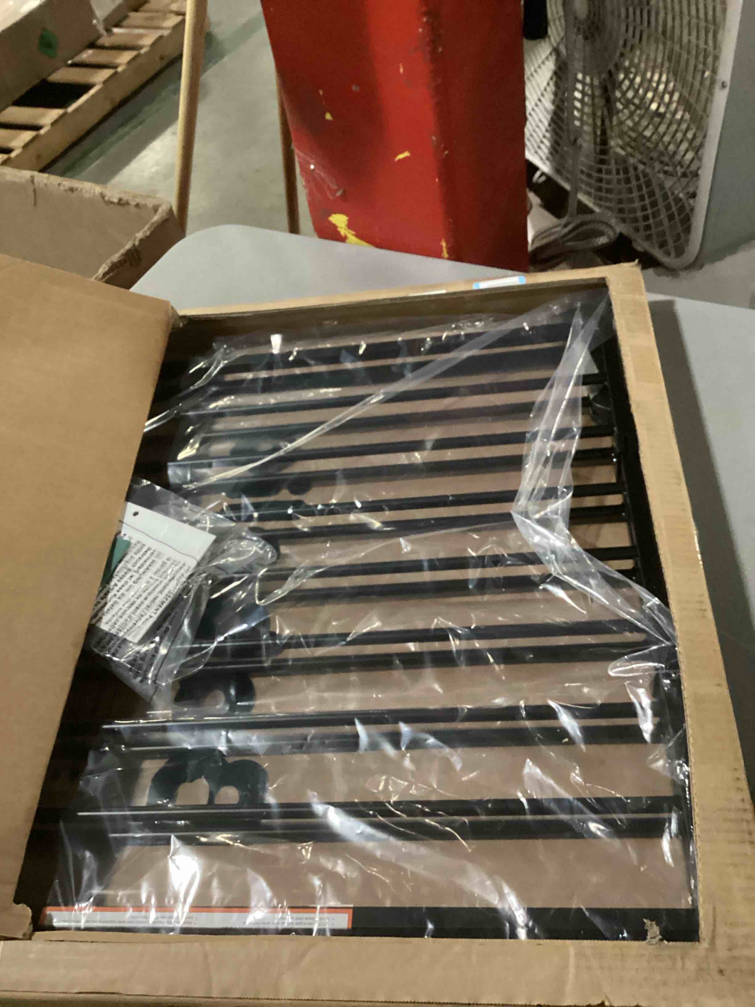 https://s3.amazonaws.com/lotting-images-prod/bidfta/GRA1624491_1743682926972.jpeg