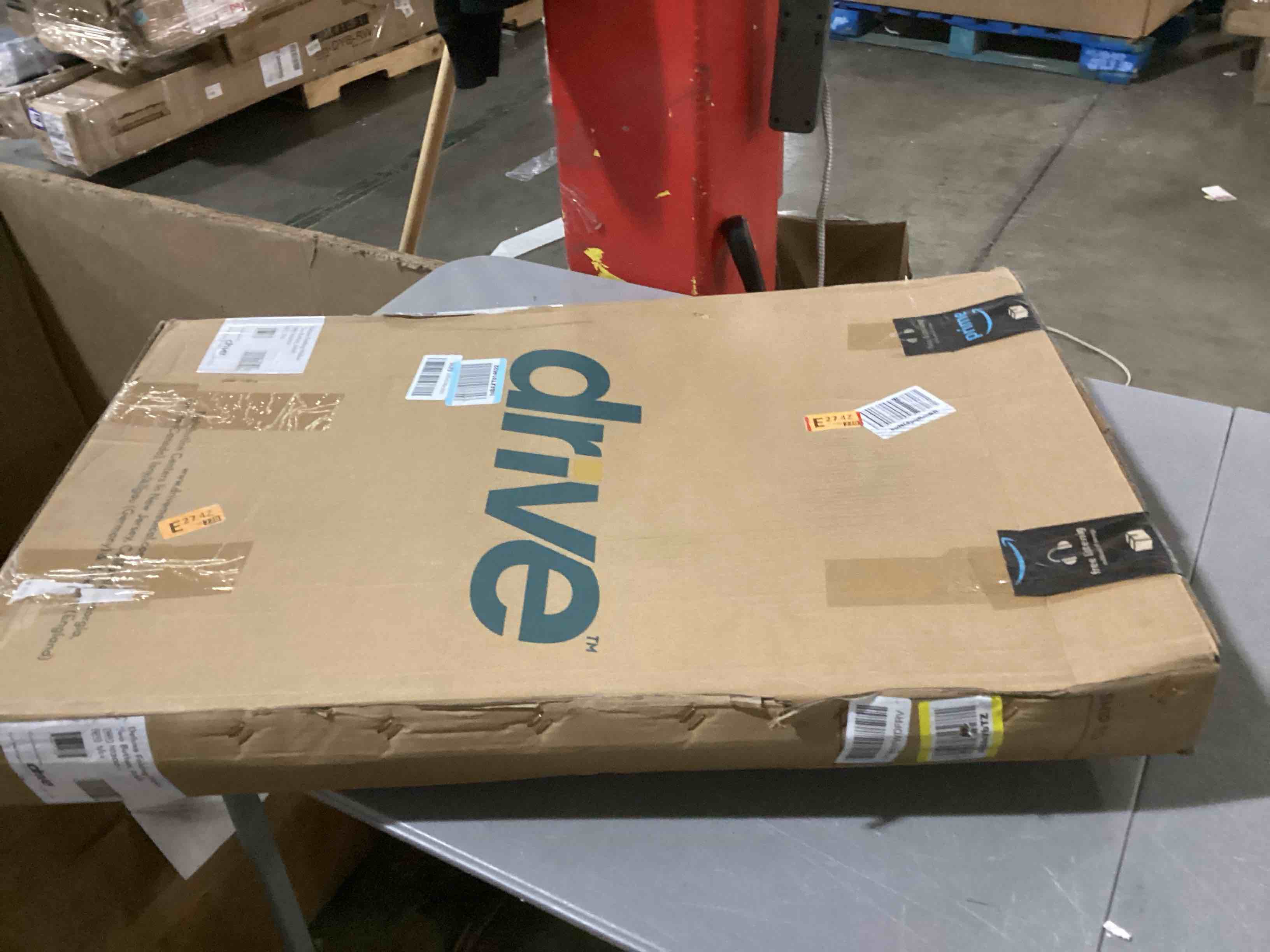 https://s3.amazonaws.com/lotting-images-prod/bidfta/GRA1624913_1744040828306.jpeg