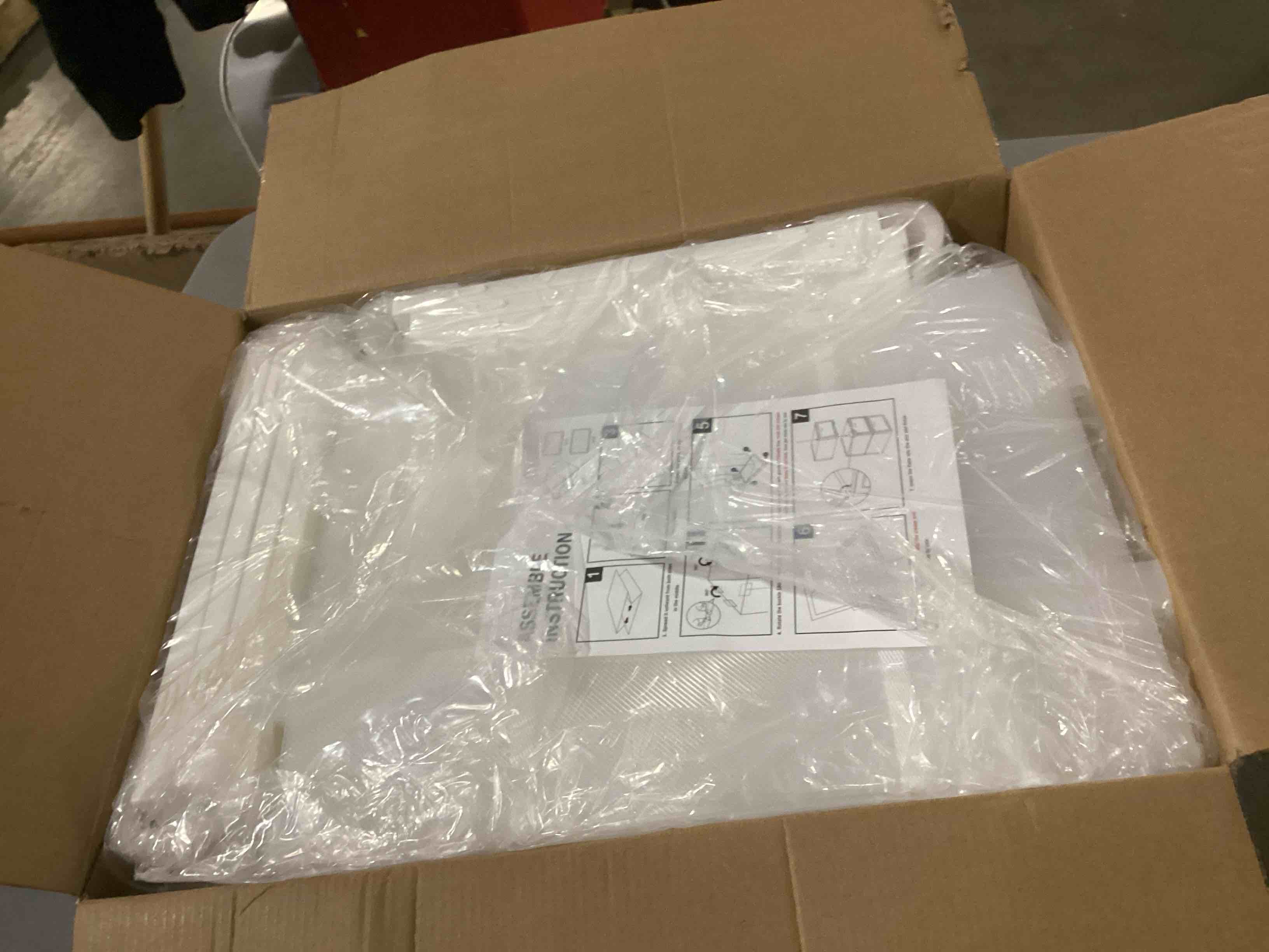 https://s3.amazonaws.com/lotting-images-prod/bidfta/GRA1624981_1744052023642.jpeg