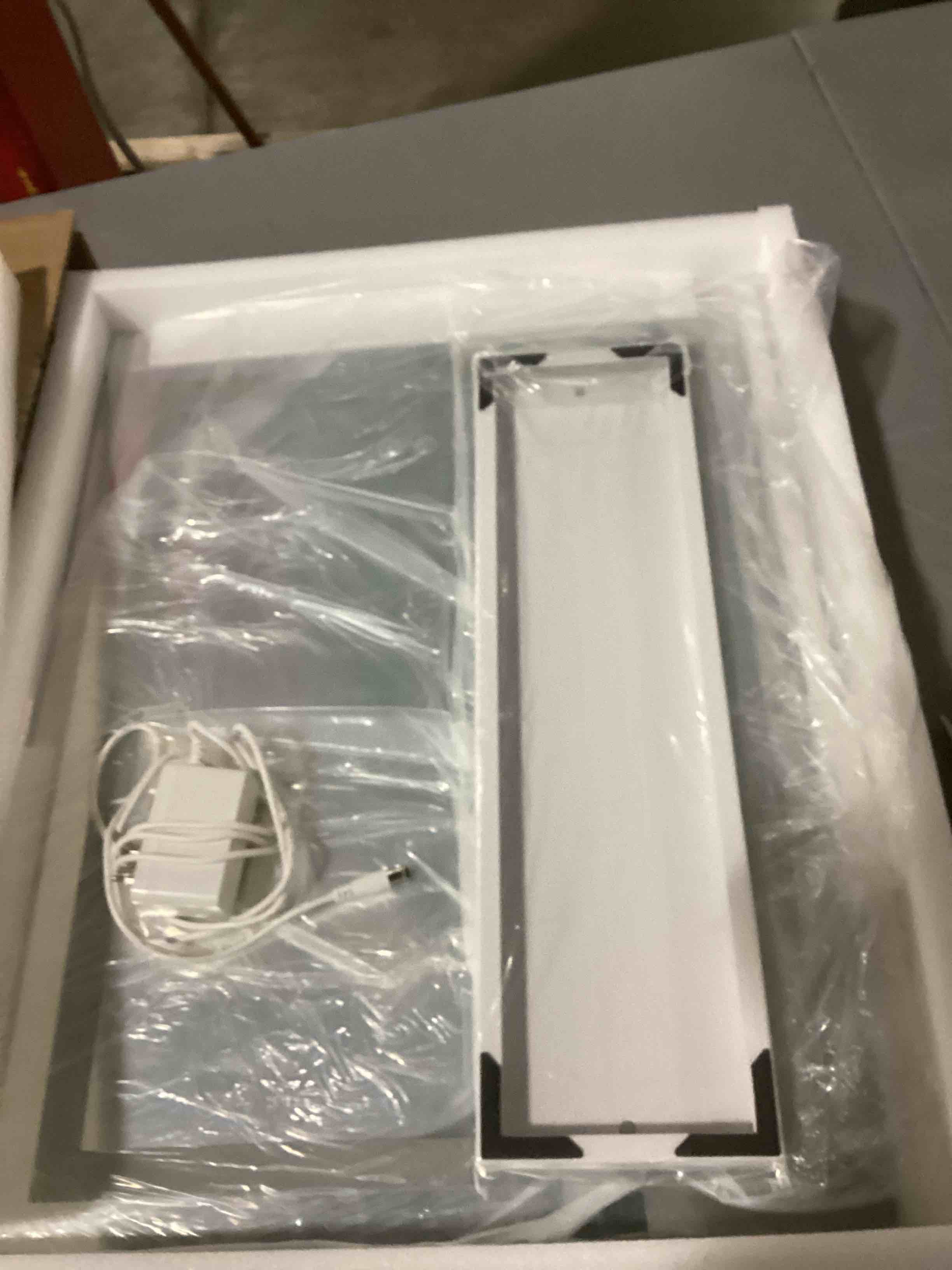 https://s3.amazonaws.com/lotting-images-prod/bidfta/GRA1625356_1744290519279.jpeg