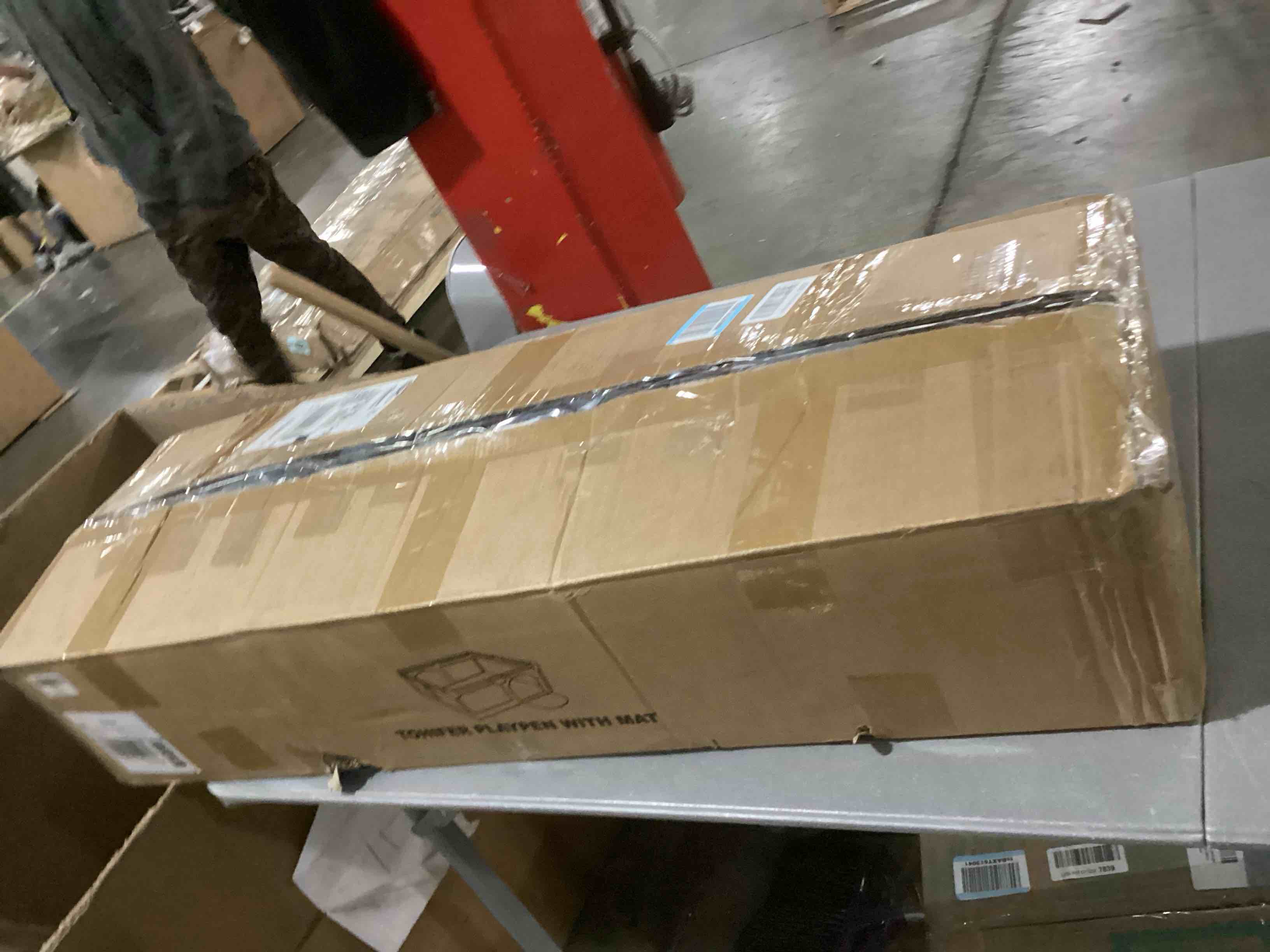 https://s3.amazonaws.com/lotting-images-prod/bidfta/GRA1625913_1744743849125.jpeg