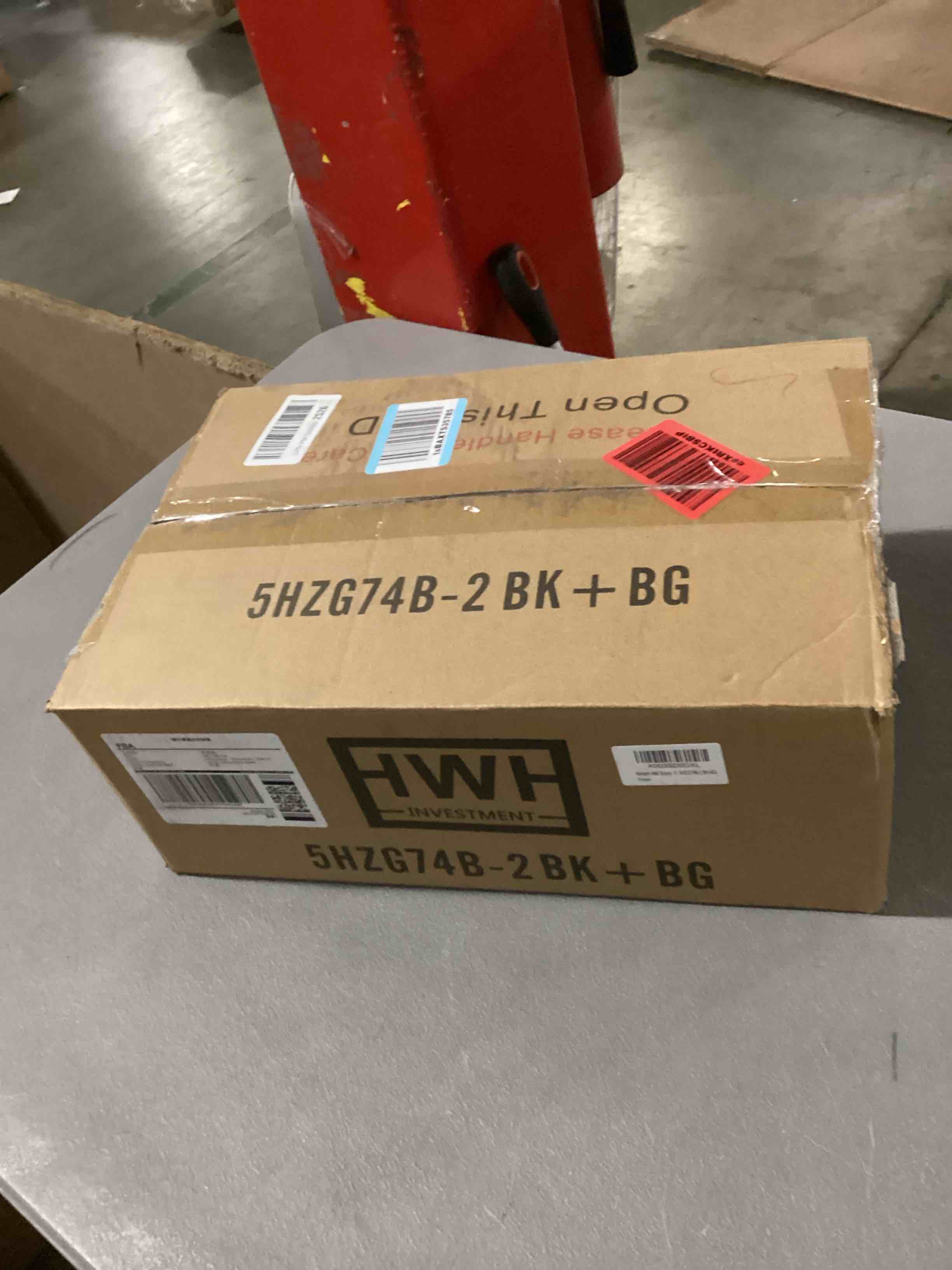 https://s3.amazonaws.com/lotting-images-prod/bidfta/GRA1626706_1745521794775.jpeg