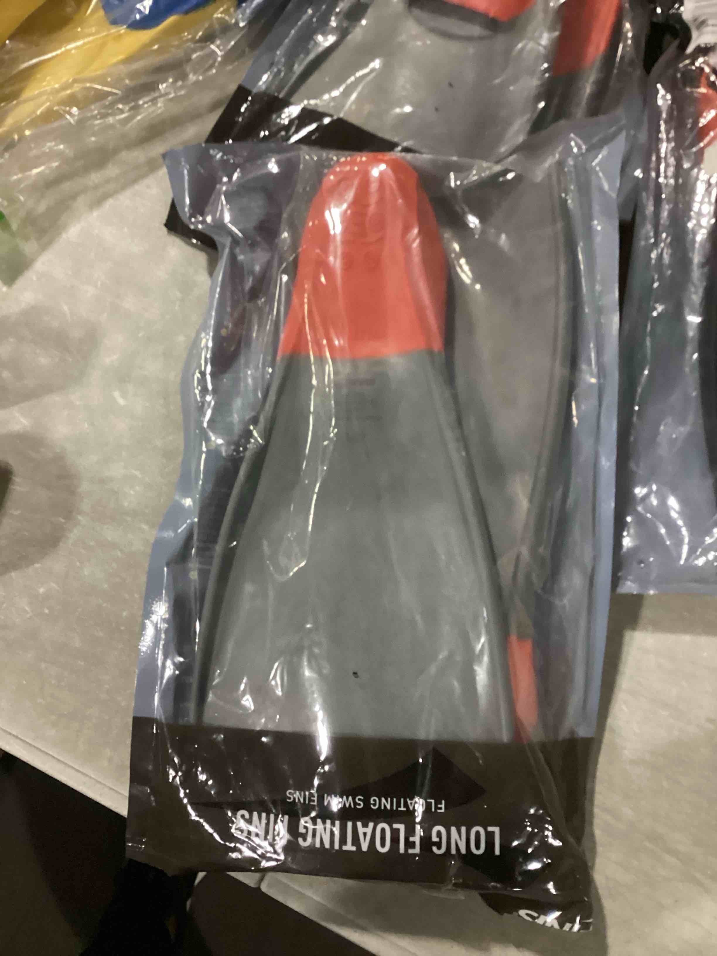 https://s3.amazonaws.com/lotting-images-prod/bidfta/GRA1627933_1744197604151.jpeg