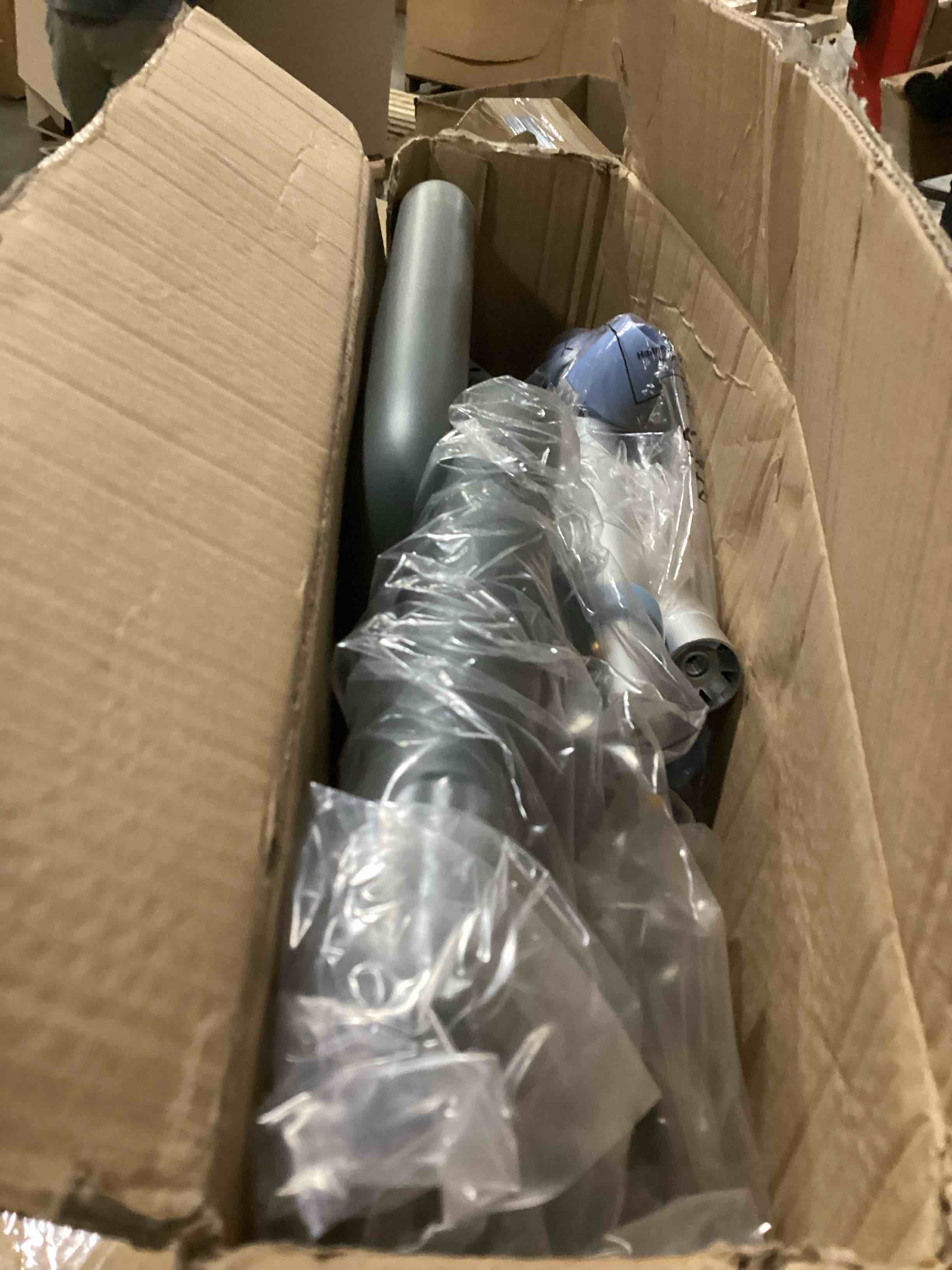 https://s3.amazonaws.com/lotting-images-prod/bidfta/GRA1628145_1744284842147.jpeg