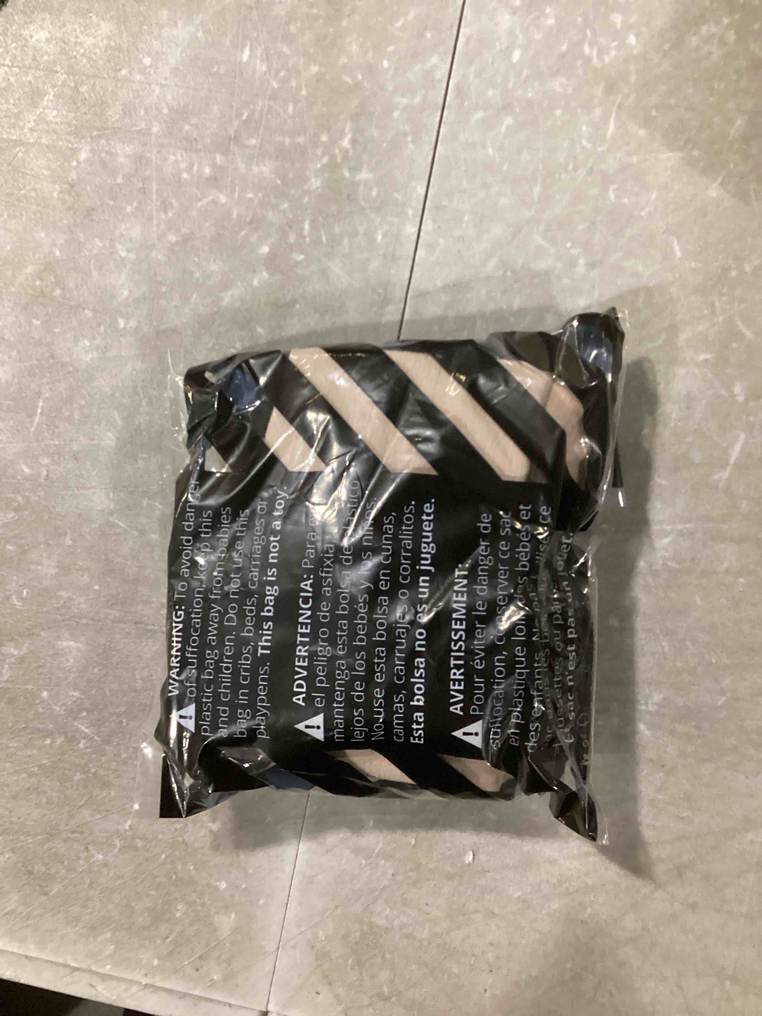 https://s3.amazonaws.com/lotting-images-prod/bidfta/GRA1628535_1744638133977.jpeg