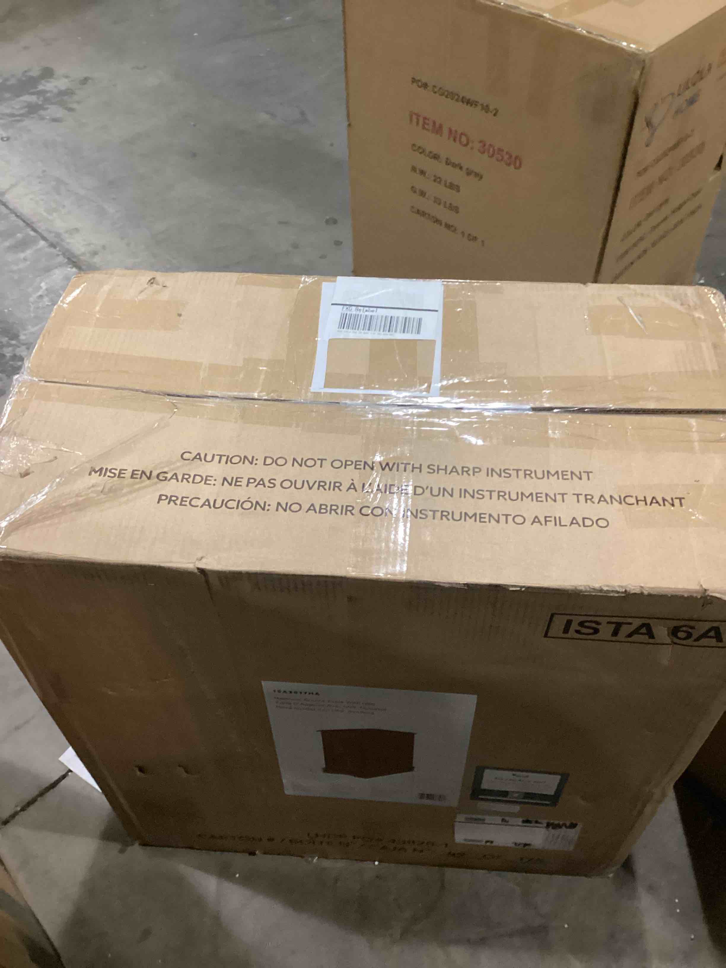 https://s3.amazonaws.com/lotting-images-prod/bidfta/GRA1629122_1744902374770.jpeg