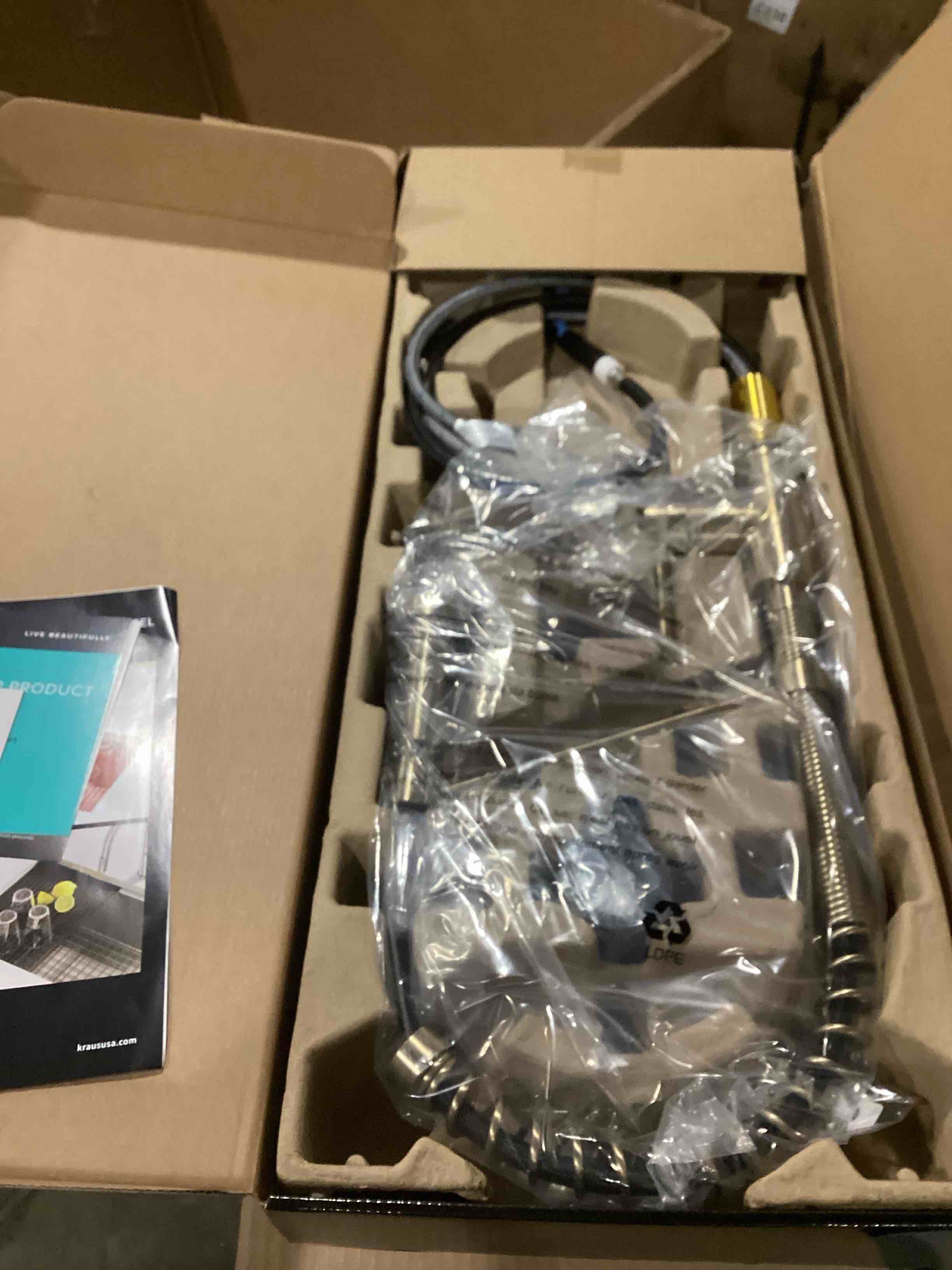 https://s3.amazonaws.com/lotting-images-prod/bidfta/GRA1629224_1744994619895.jpeg