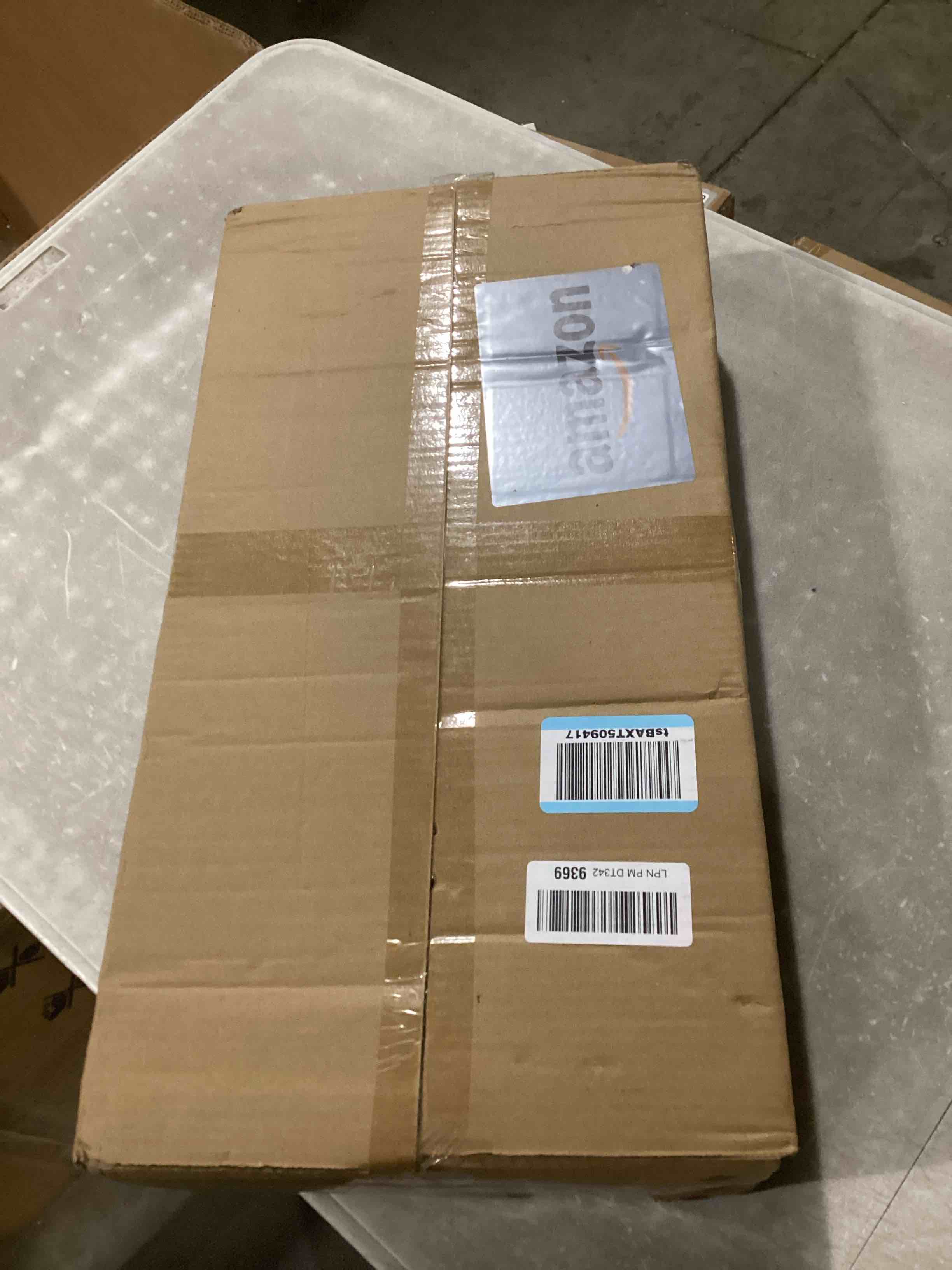 https://s3.amazonaws.com/lotting-images-prod/bidfta/GRA1629570_1745415359383.jpeg