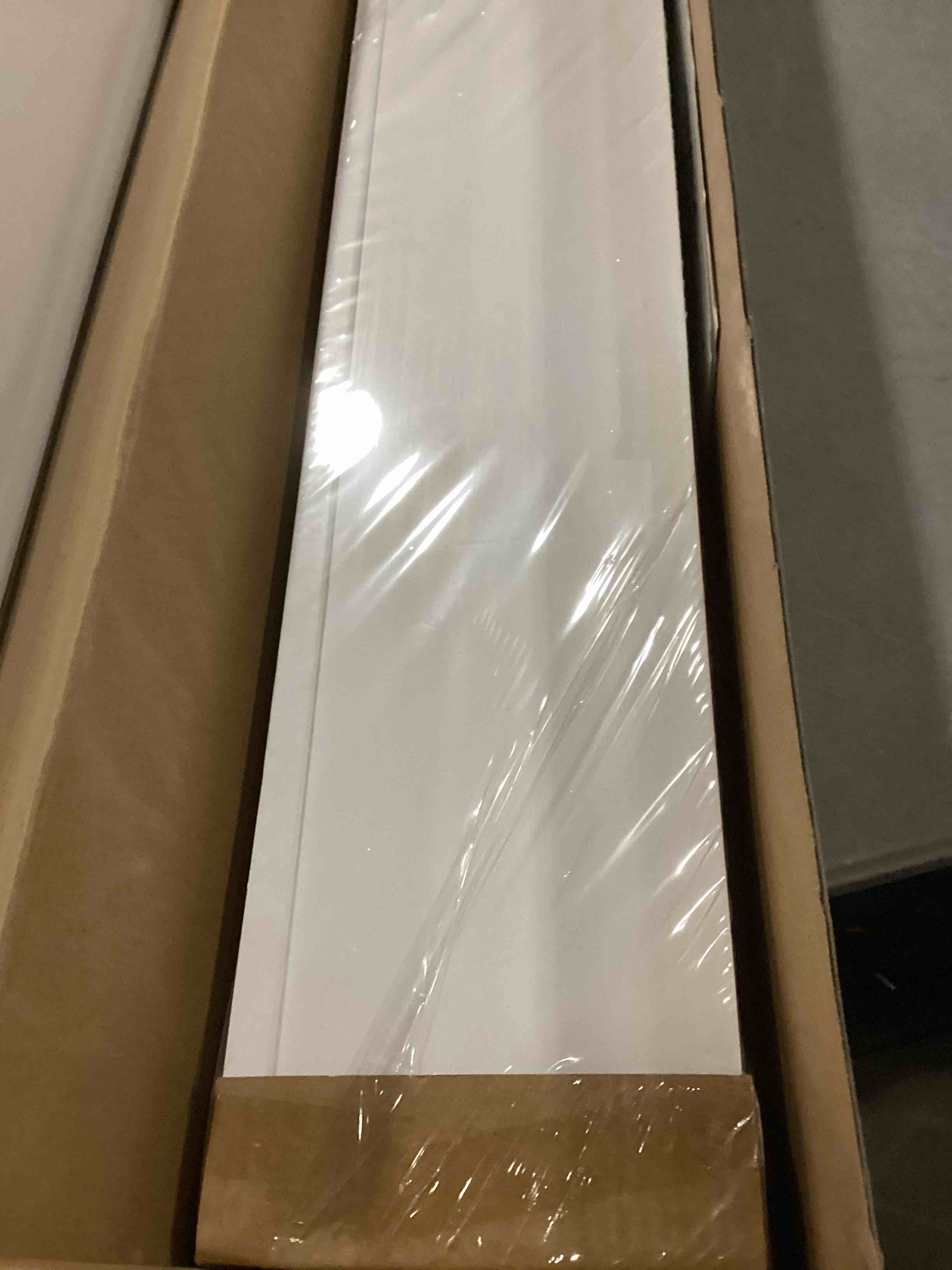 https://s3.amazonaws.com/lotting-images-prod/bidfta/GRA1630312_1740057463392.jpeg