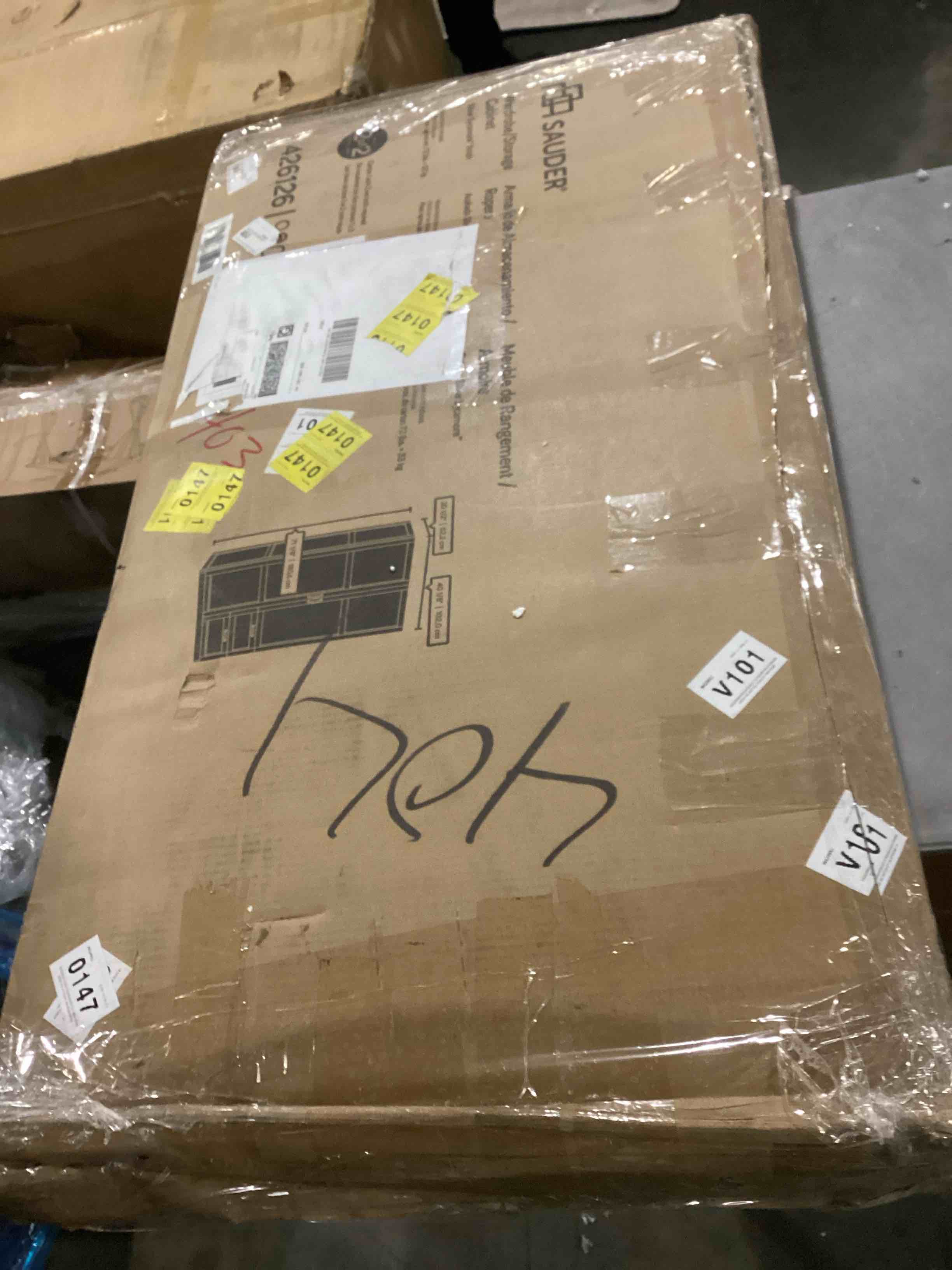 https://s3.amazonaws.com/lotting-images-prod/bidfta/GRA1631010_1741113551668.jpeg
