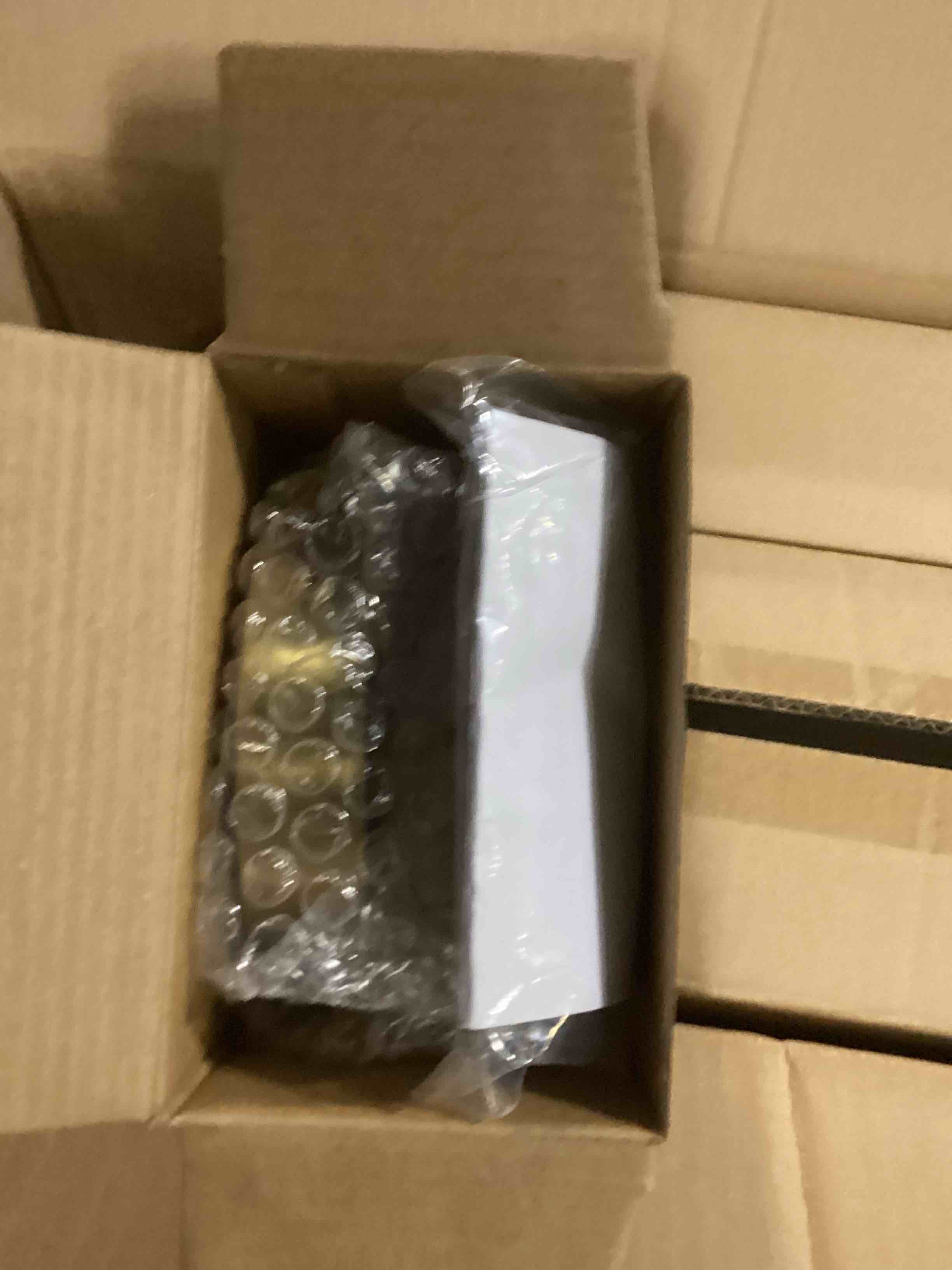 https://s3.amazonaws.com/lotting-images-prod/bidfta/GRA1631412_1741697124015.jpeg