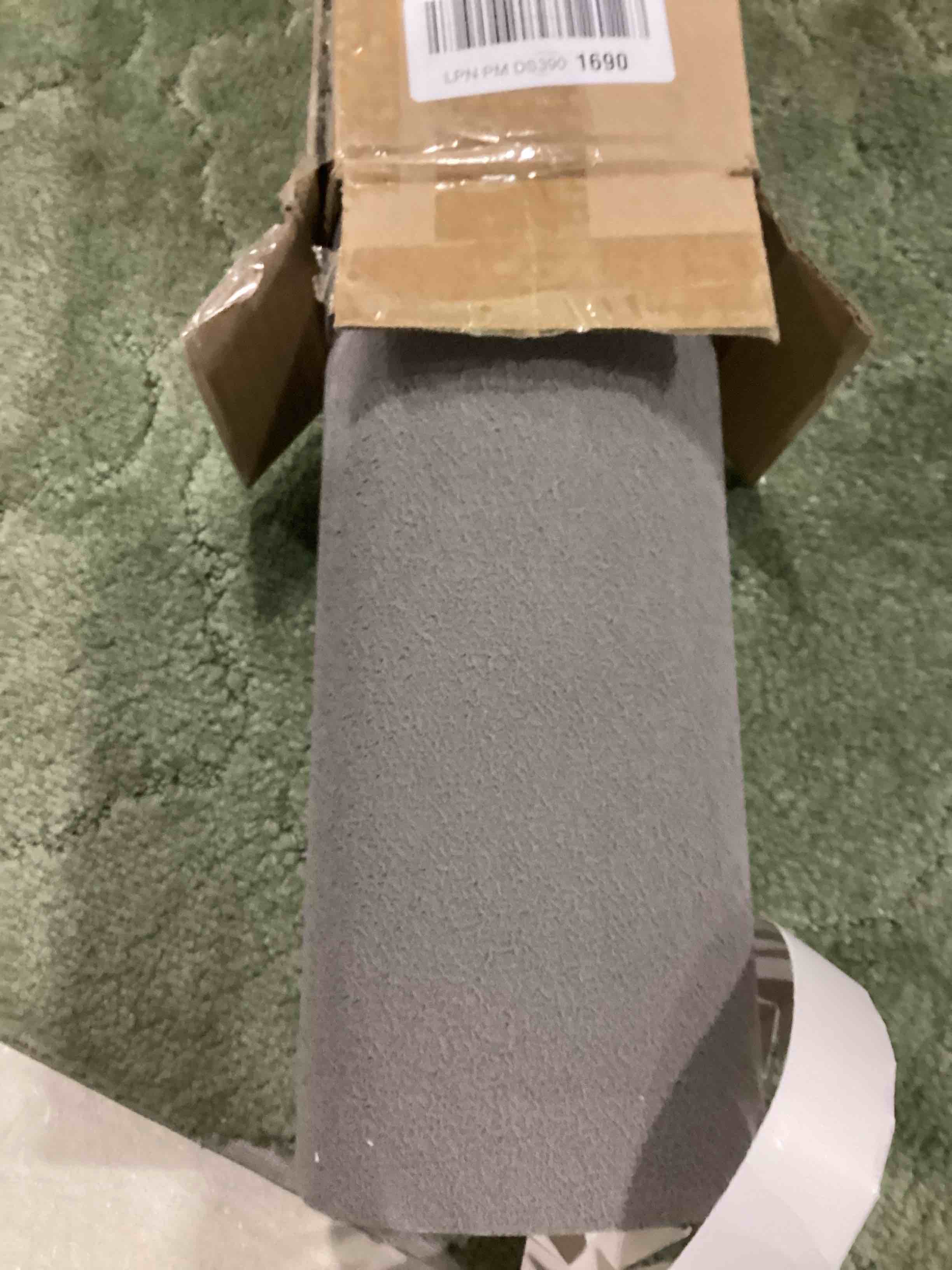 https://s3.amazonaws.com/lotting-images-prod/bidfta/GRA1633221_1743679441087.jpeg