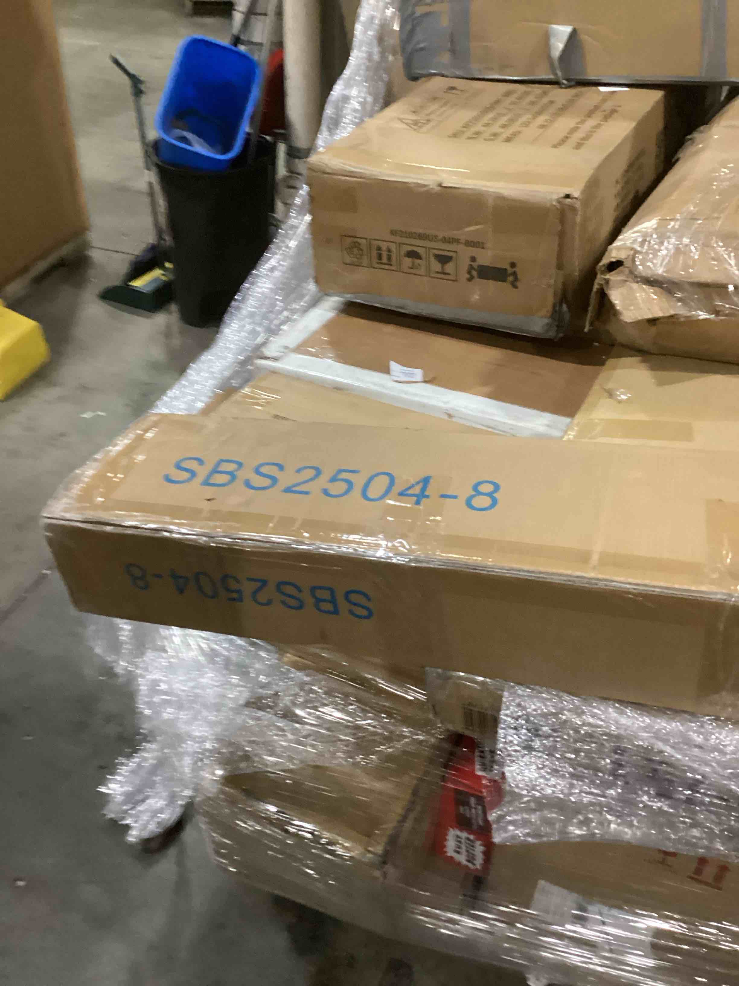 https://s3.amazonaws.com/lotting-images-prod/bidfta/GRA1634239_1745421791660.jpeg