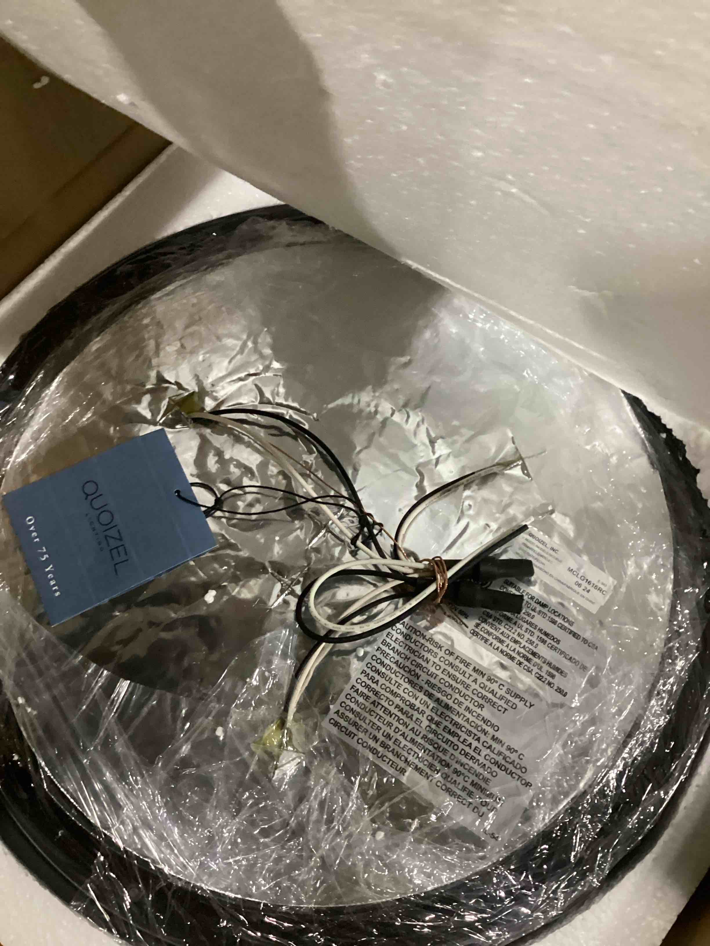 https://s3.amazonaws.com/lotting-images-prod/bidfta/GRA1634422_1745585949540.jpeg