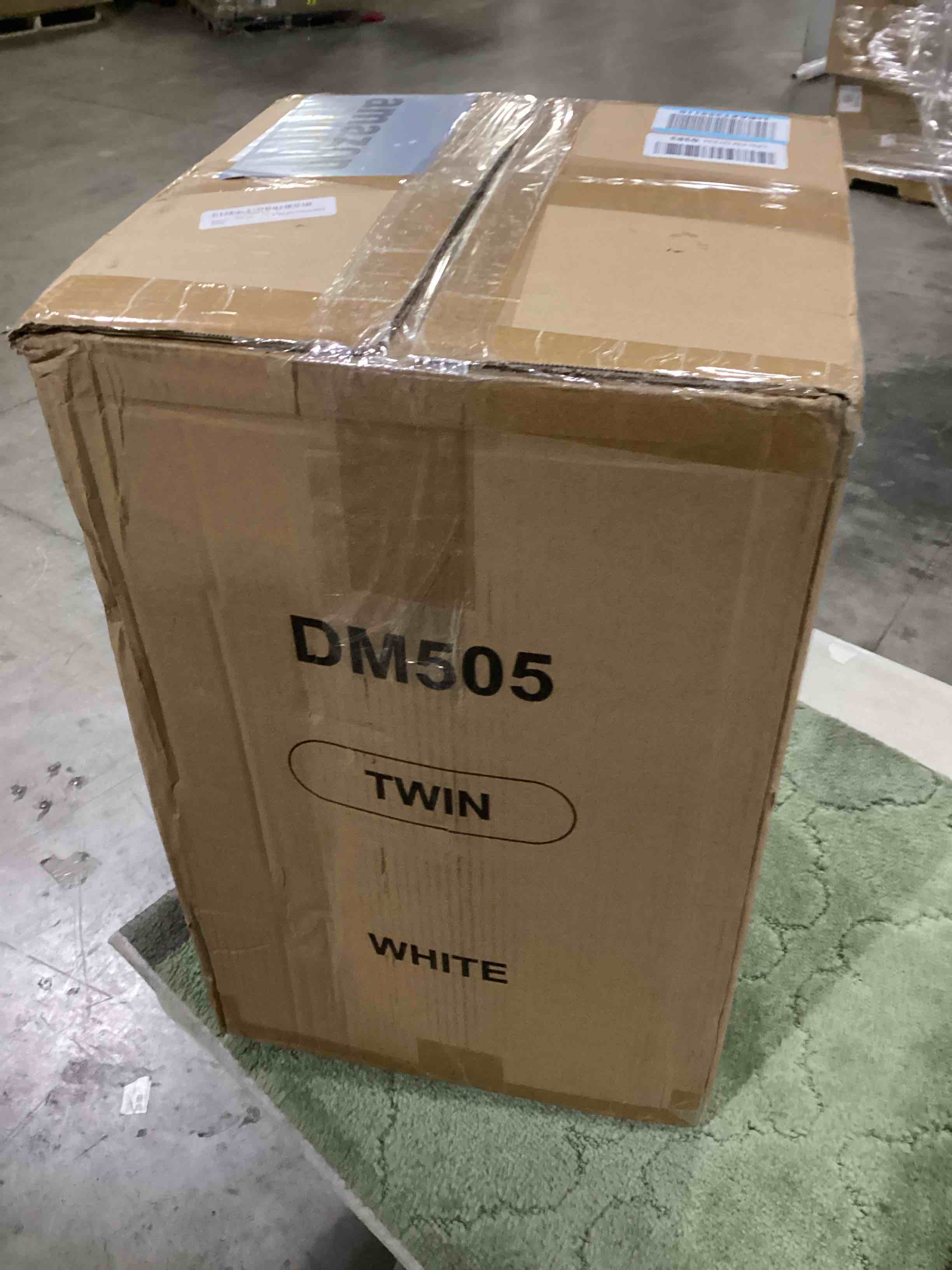 https://s3.amazonaws.com/lotting-images-prod/bidfta/GRA1634465_1745838401765.jpeg