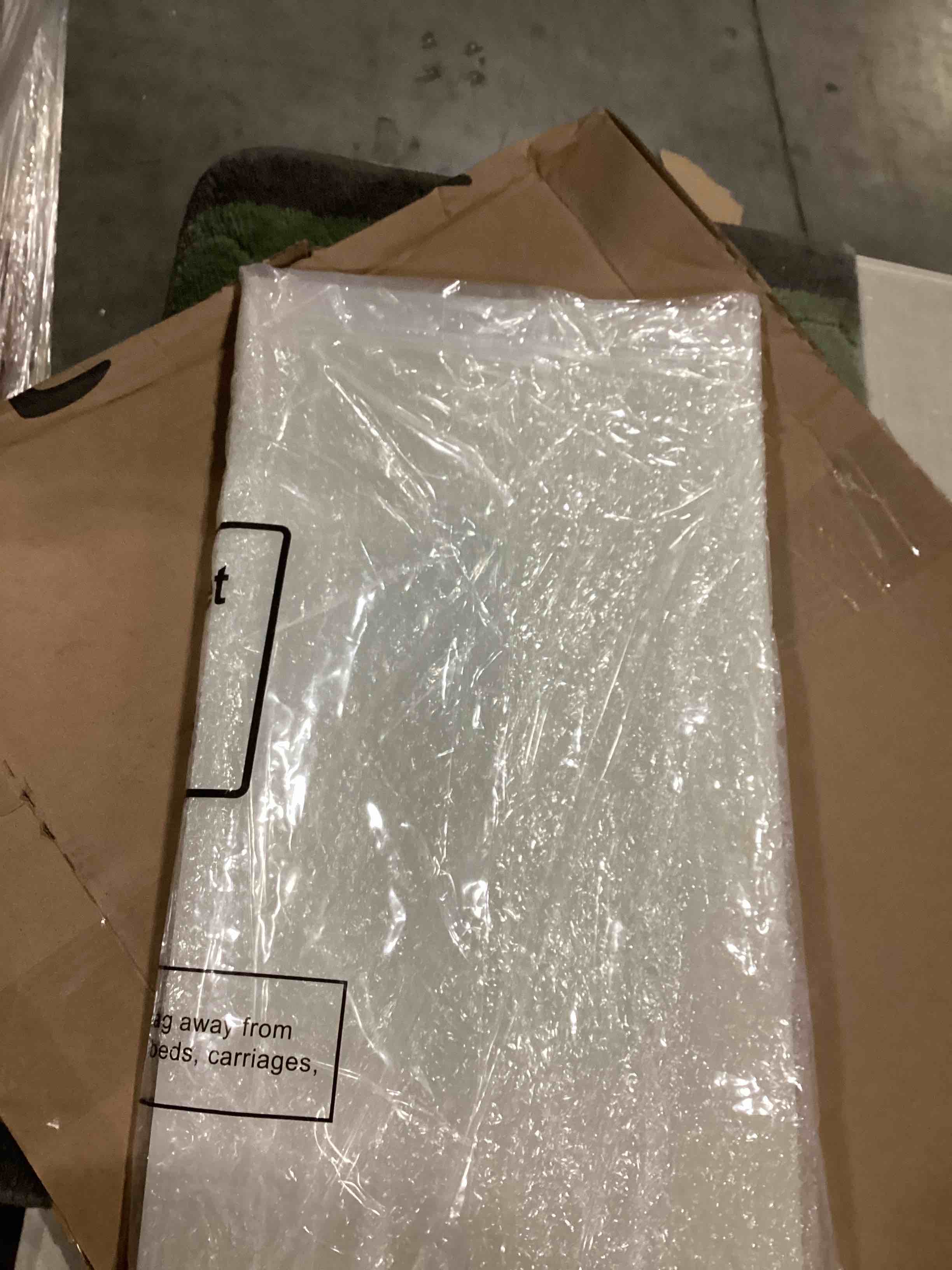 https://s3.amazonaws.com/lotting-images-prod/bidfta/GRA1634547_1745853967623.jpeg