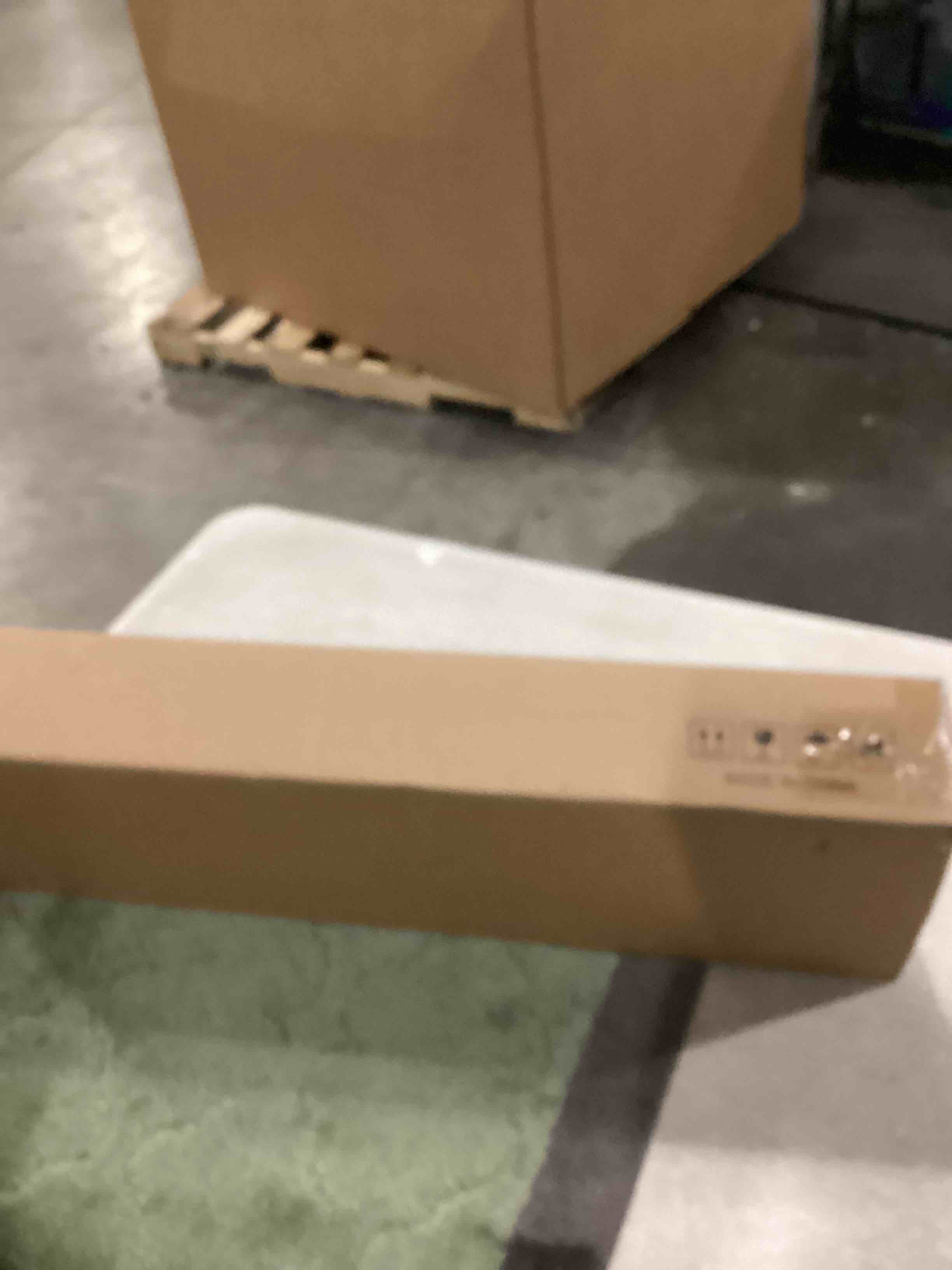 https://s3.amazonaws.com/lotting-images-prod/bidfta/GRA1634548_1745854119244.jpeg