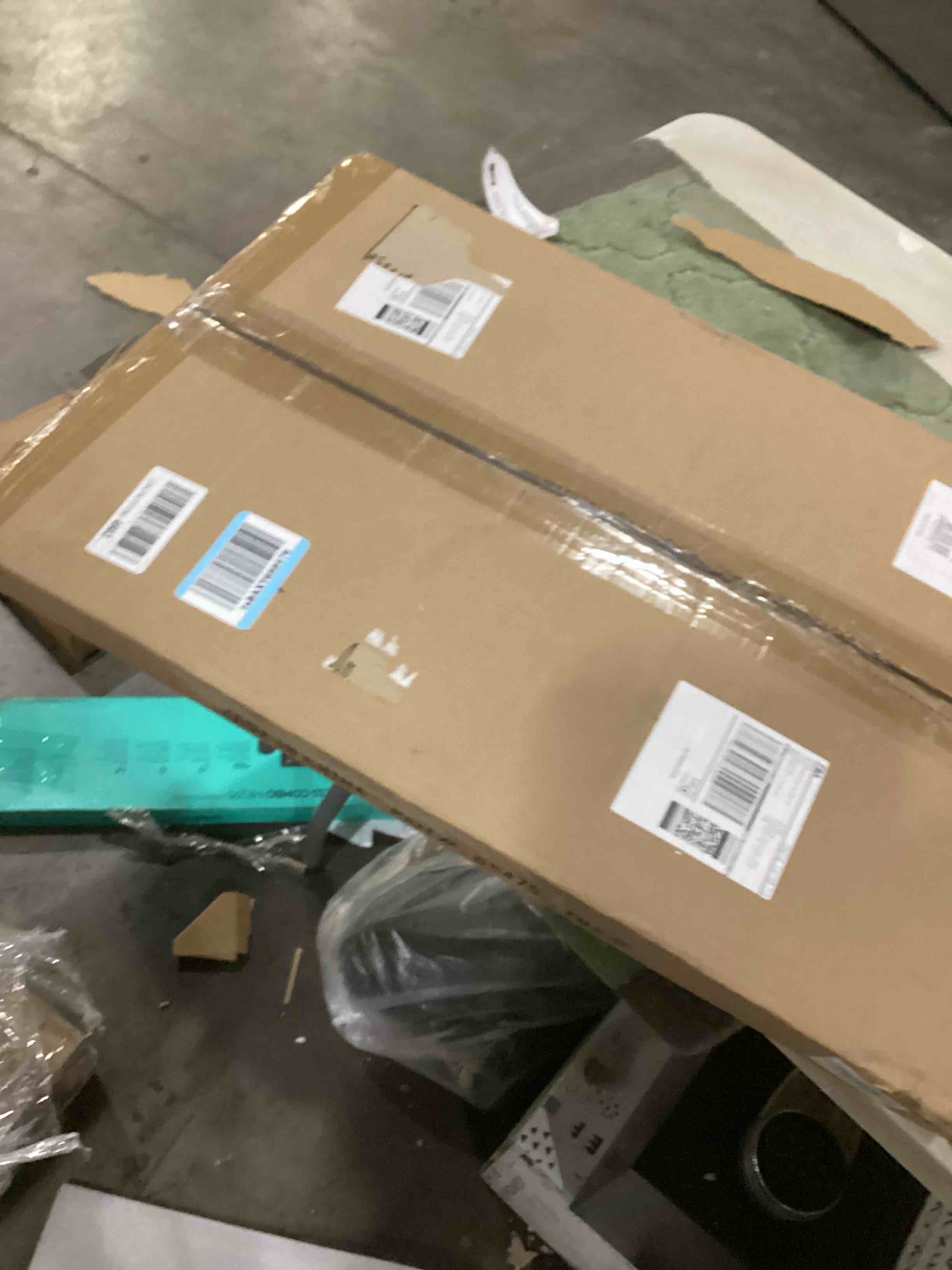https://s3.amazonaws.com/lotting-images-prod/bidfta/GRA1634580_1745860799272.jpeg