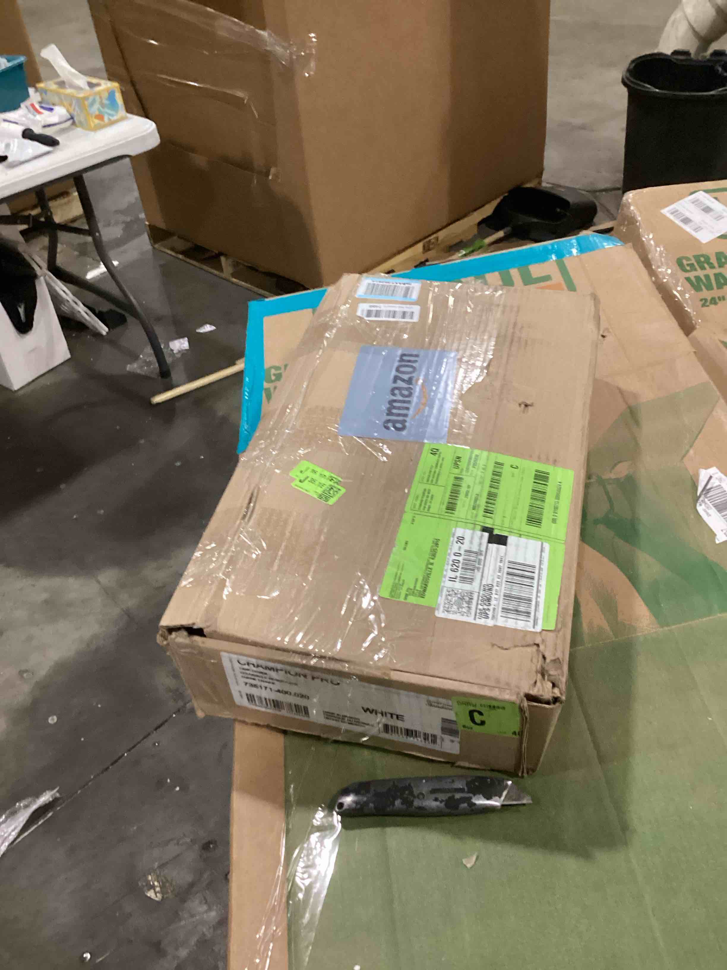 https://s3.amazonaws.com/lotting-images-prod/bidfta/GRA1634603_1745866773895.jpeg