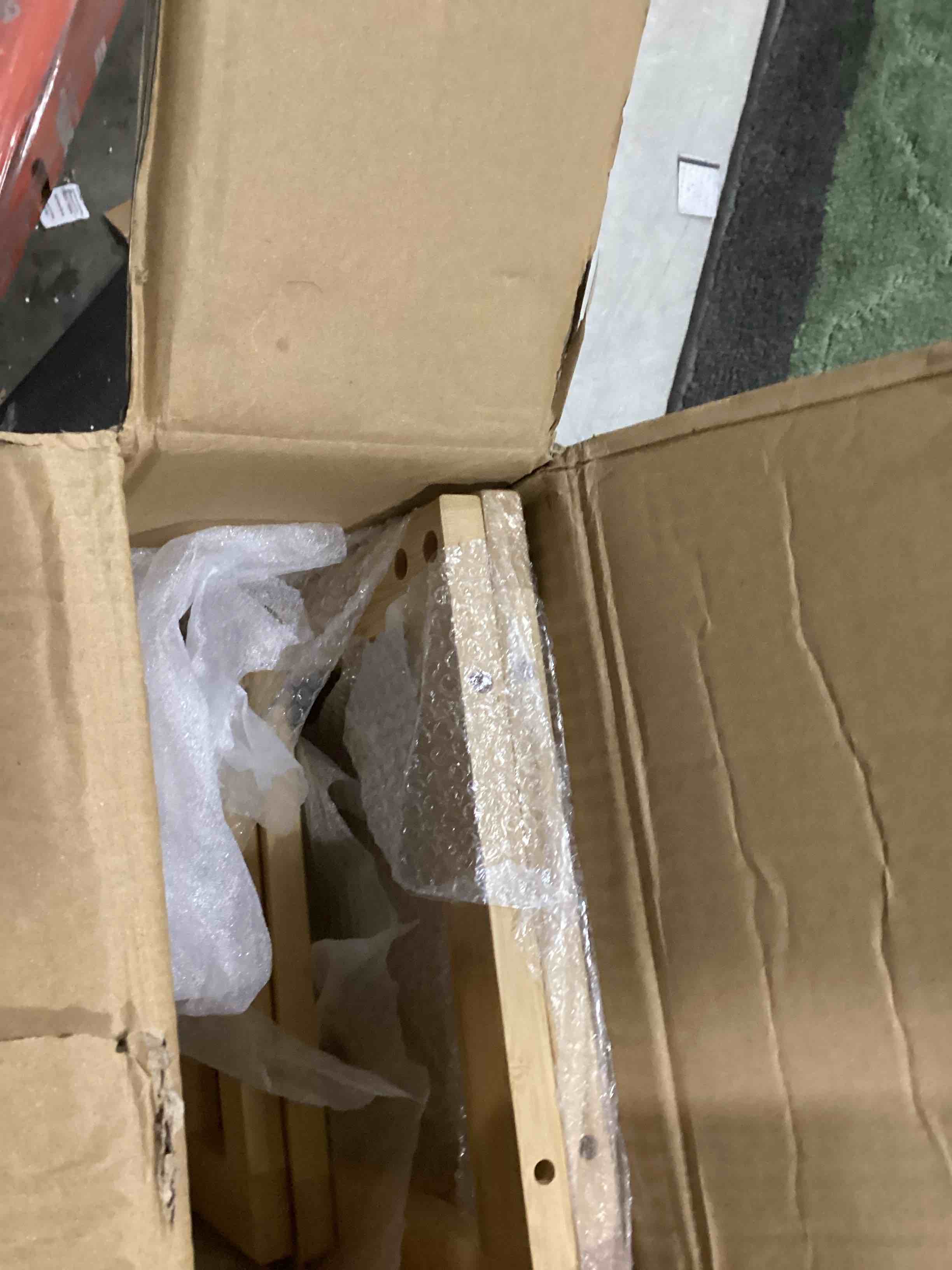 https://s3.amazonaws.com/lotting-images-prod/bidfta/GRA1634715_1746033647967.jpeg