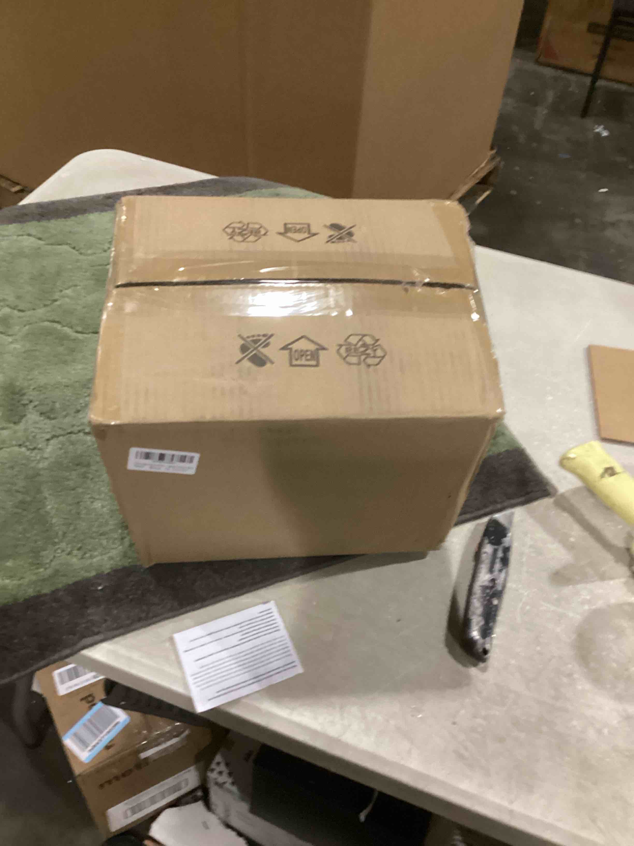 https://s3.amazonaws.com/lotting-images-prod/bidfta/GRA1634753_1746106400830.jpeg