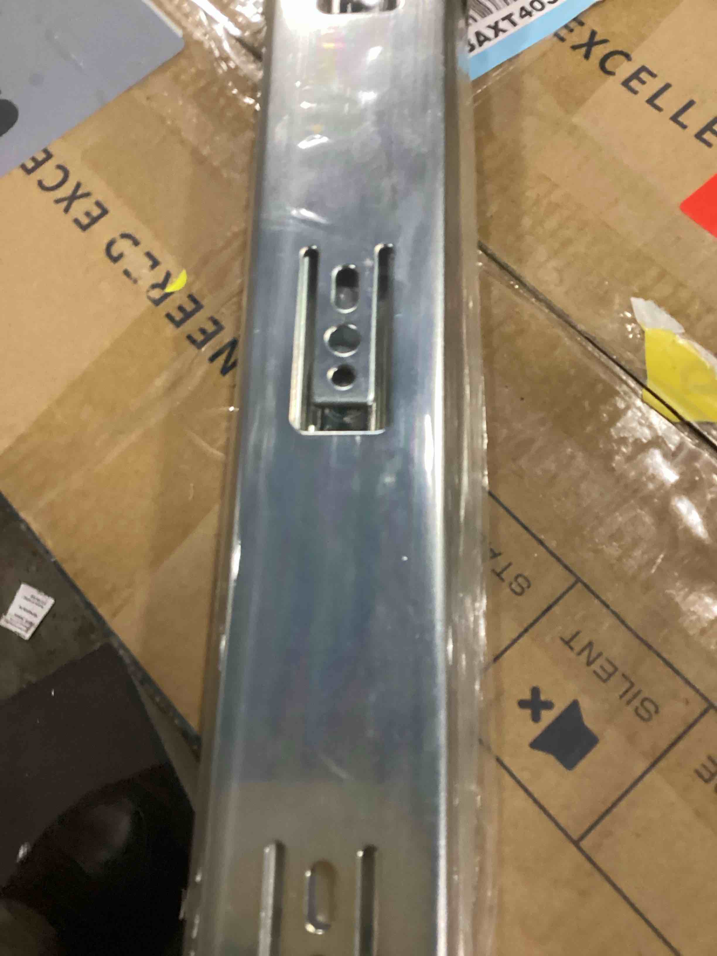 https://s3.amazonaws.com/lotting-images-prod/bidfta/GRA1634761_1746107607757.jpeg