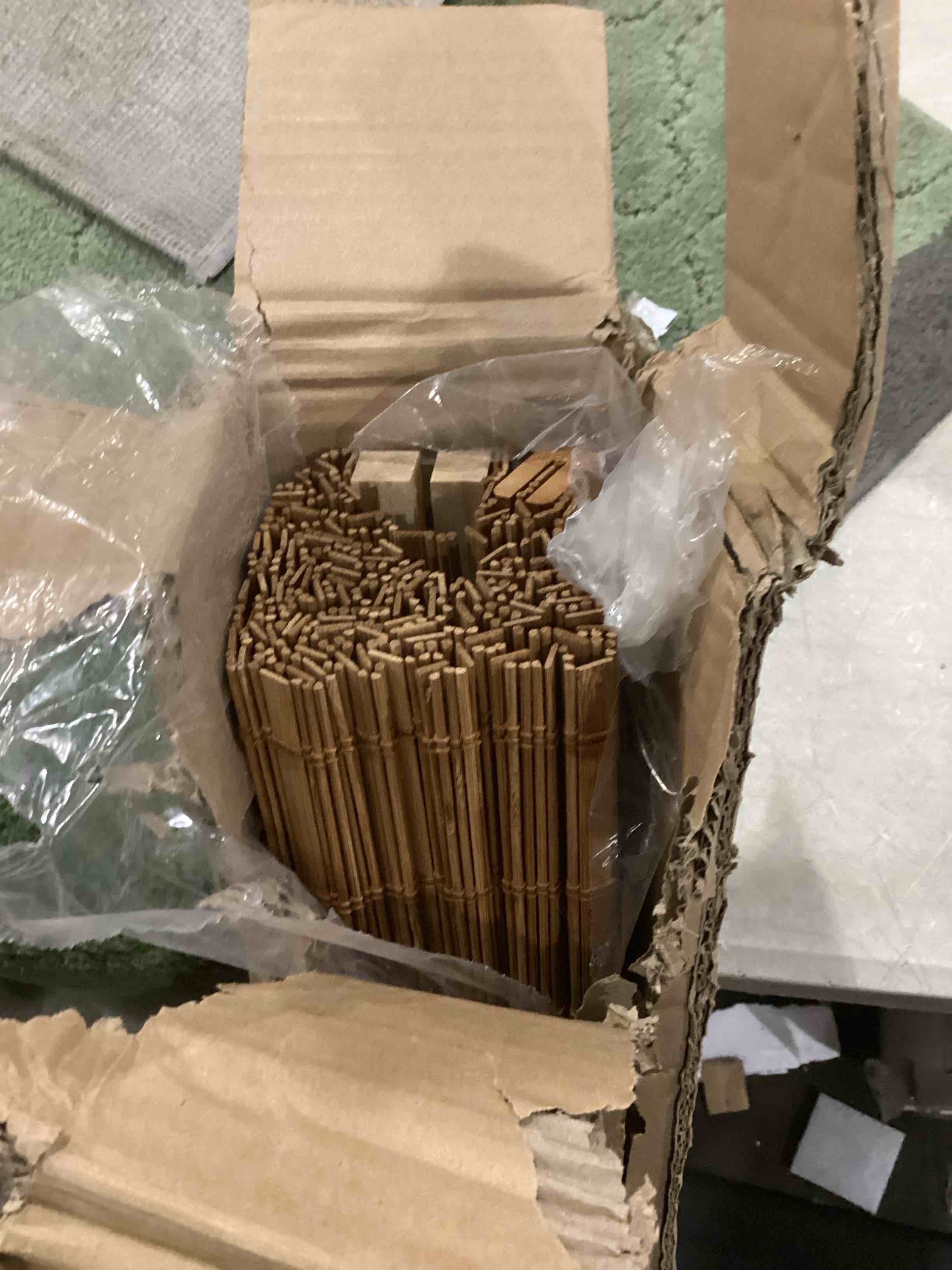 https://s3.amazonaws.com/lotting-images-prod/bidfta/GRA1634796_1746114135414.jpeg