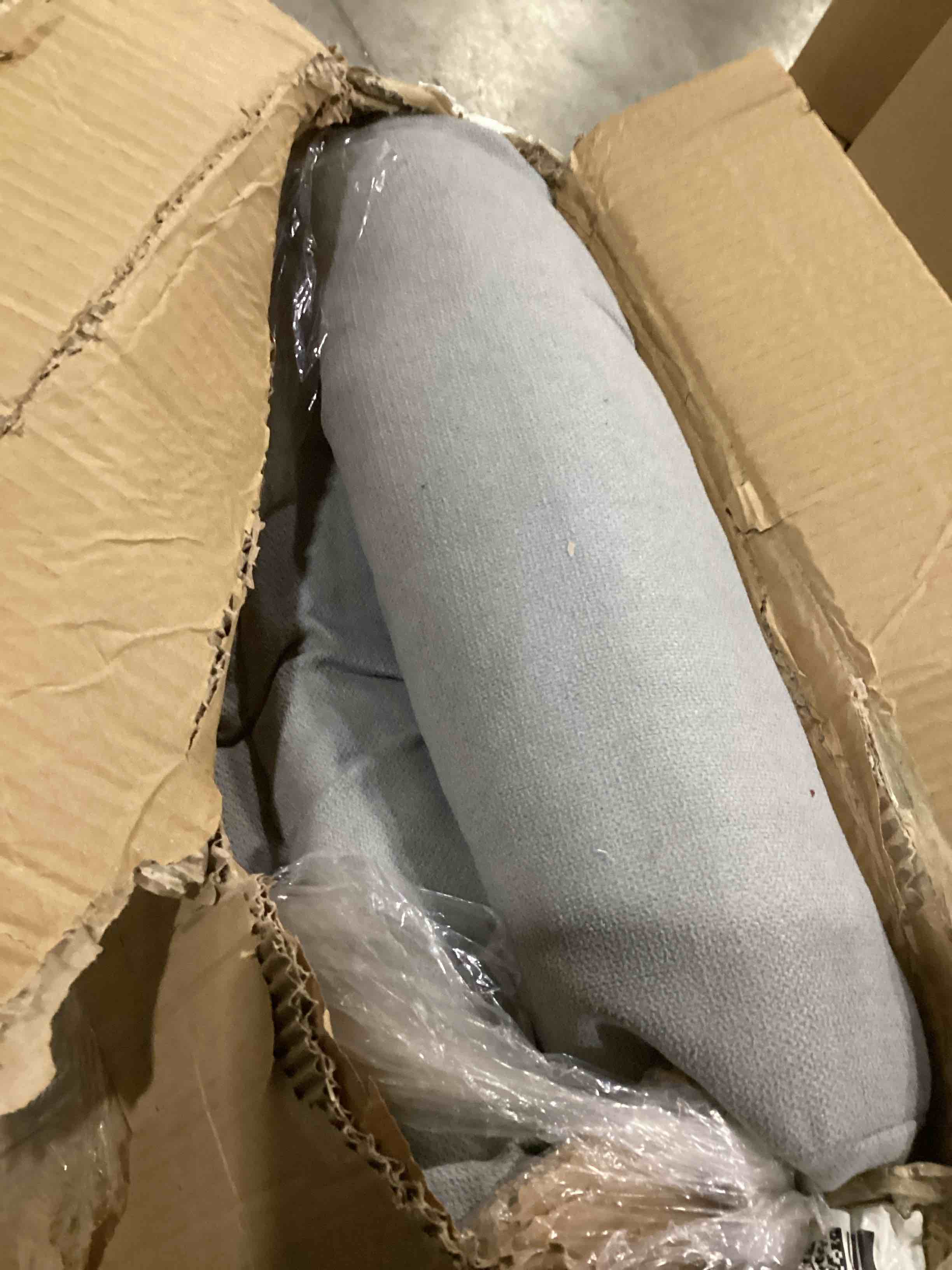 https://s3.amazonaws.com/lotting-images-prod/bidfta/GRA1634808_1746118868460.jpeg