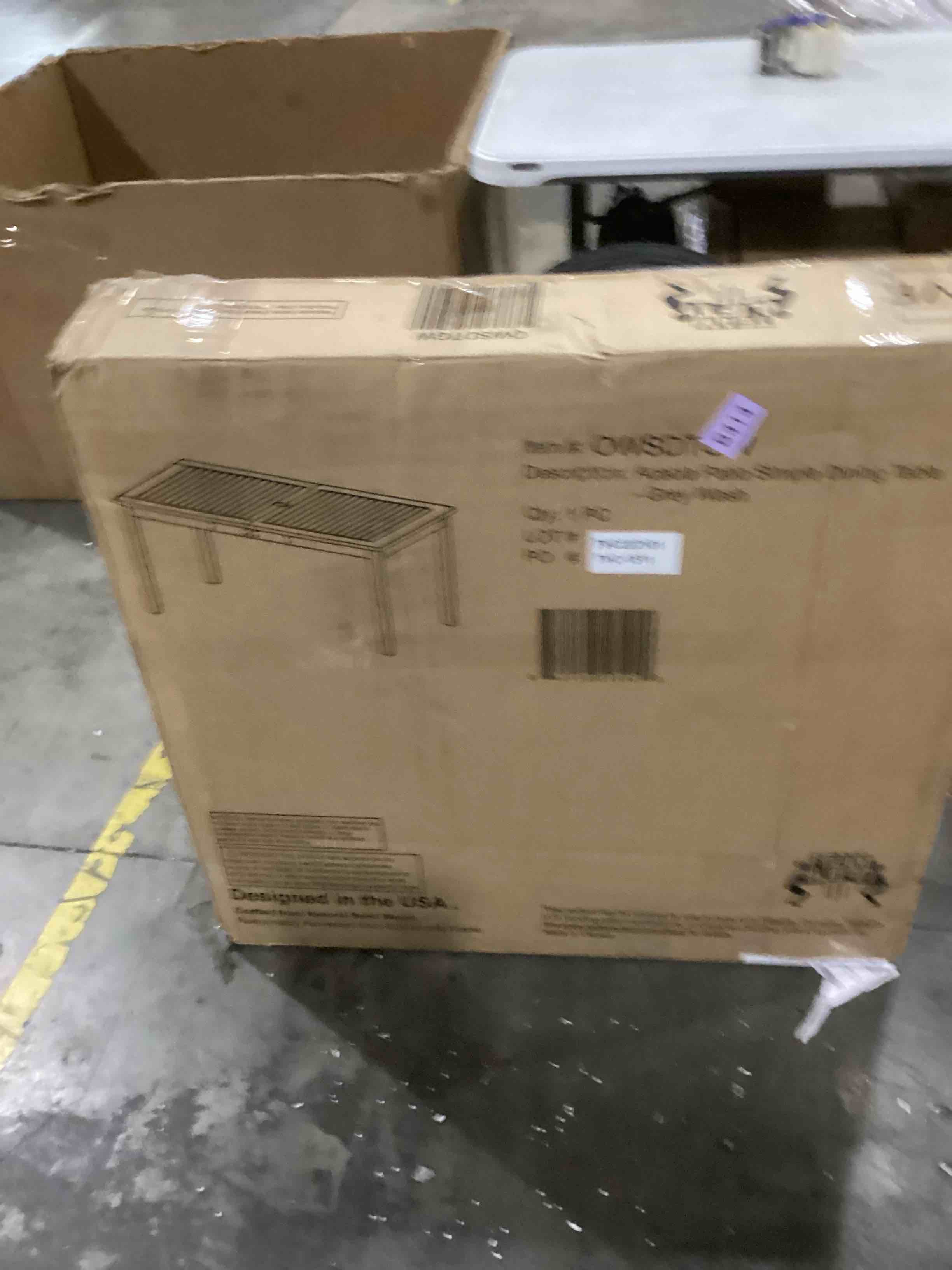 https://s3.amazonaws.com/lotting-images-prod/bidfta/GRA1635135_1746640300218.jpeg