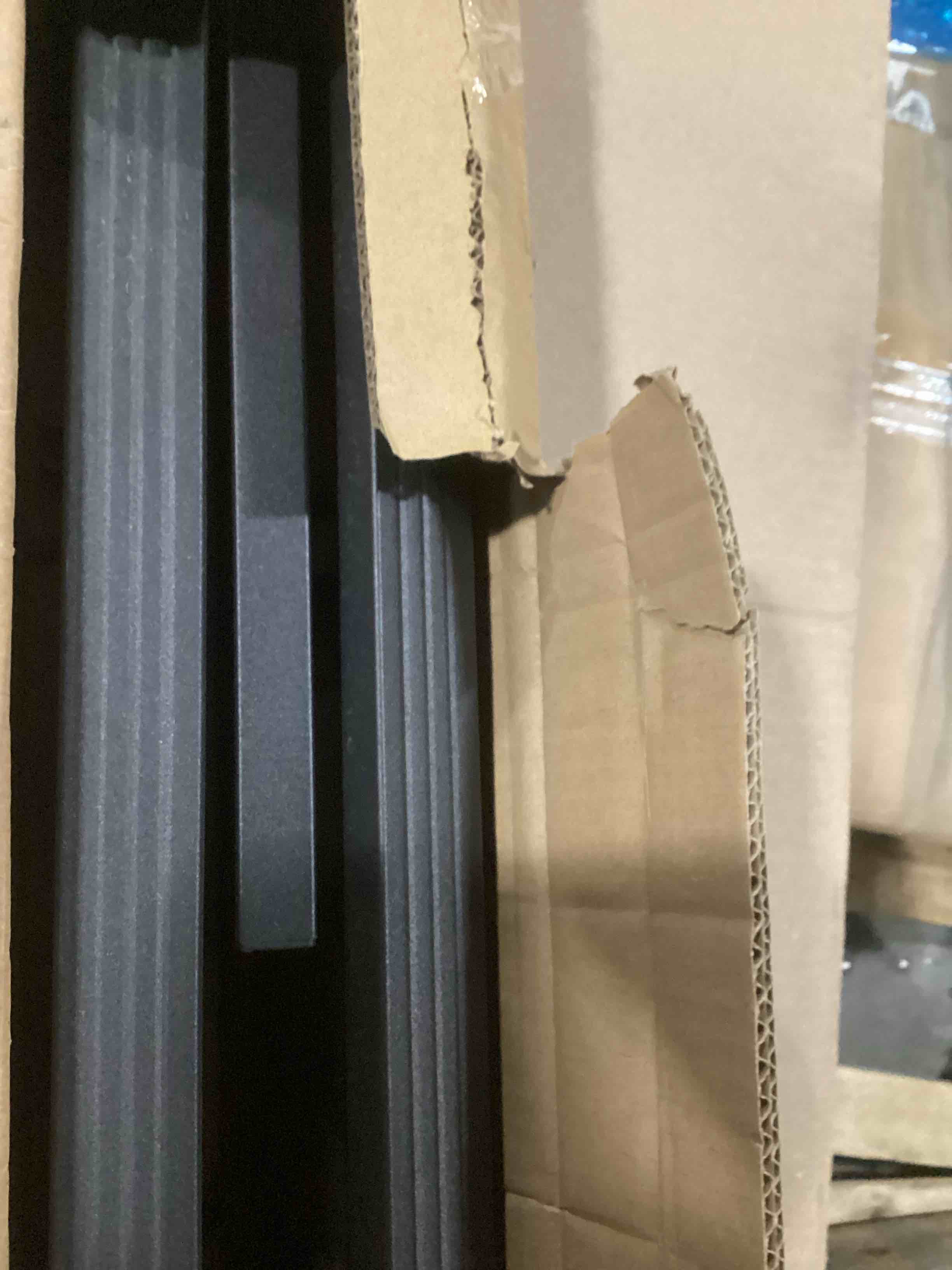 https://s3.amazonaws.com/lotting-images-prod/bidfta/GRA1635234_1746795809312.jpeg