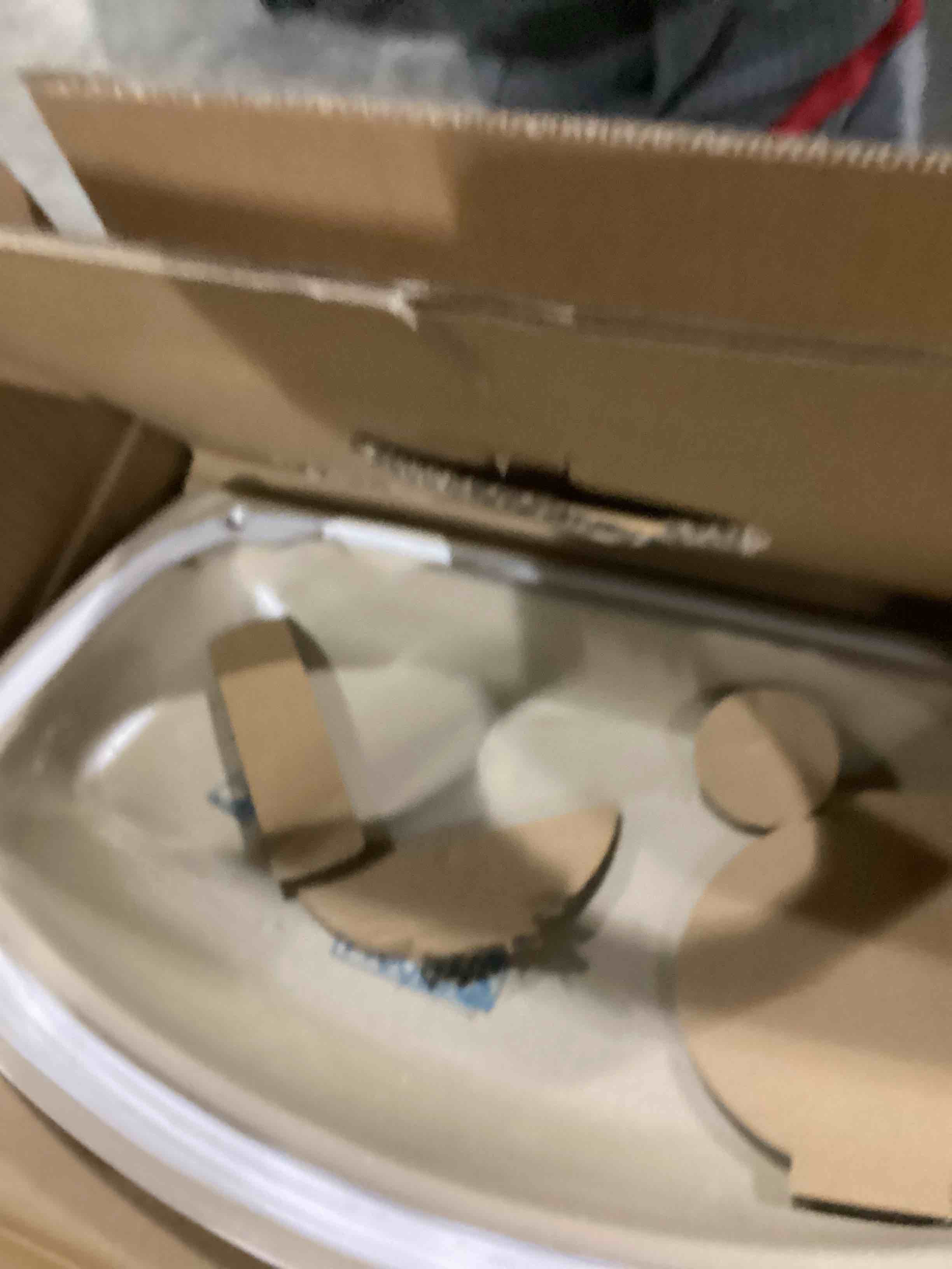 https://s3.amazonaws.com/lotting-images-prod/bidfta/GRA1635316_1747059657283.jpeg