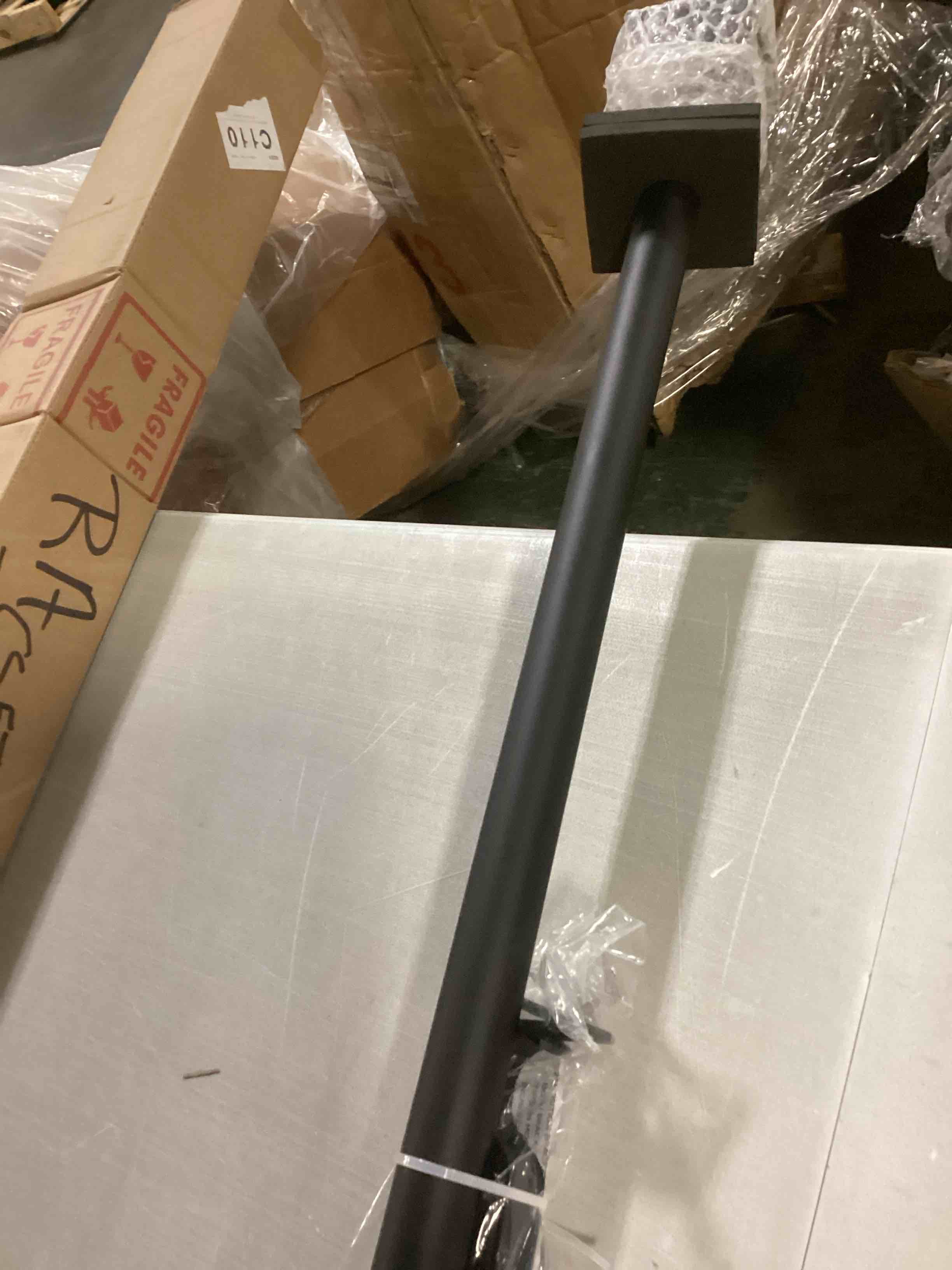 https://s3.amazonaws.com/lotting-images-prod/bidfta/GRA1636317_1742473508697.jpeg