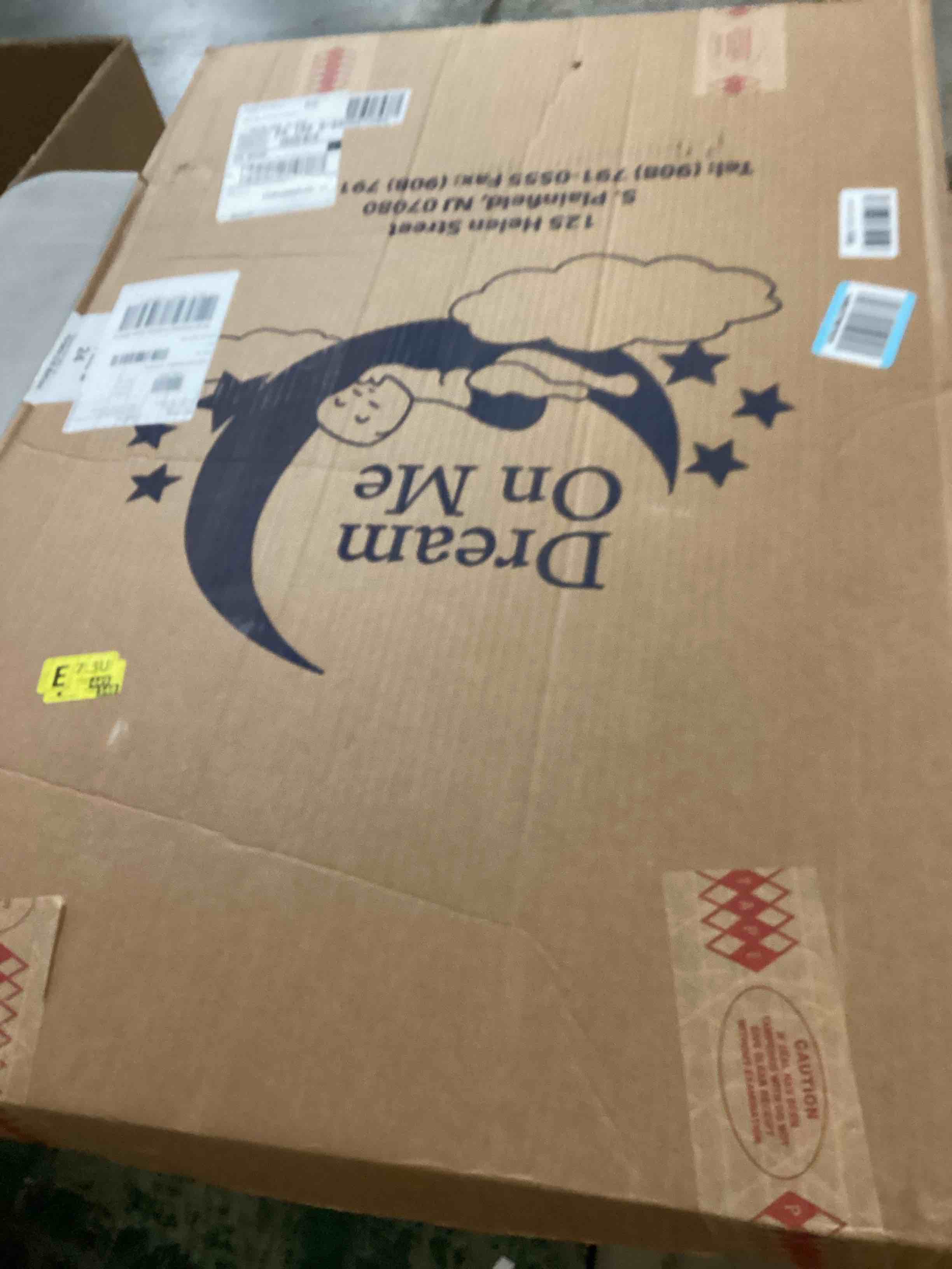 https://s3.amazonaws.com/lotting-images-prod/bidfta/GRA1636408_1742568590982.jpeg