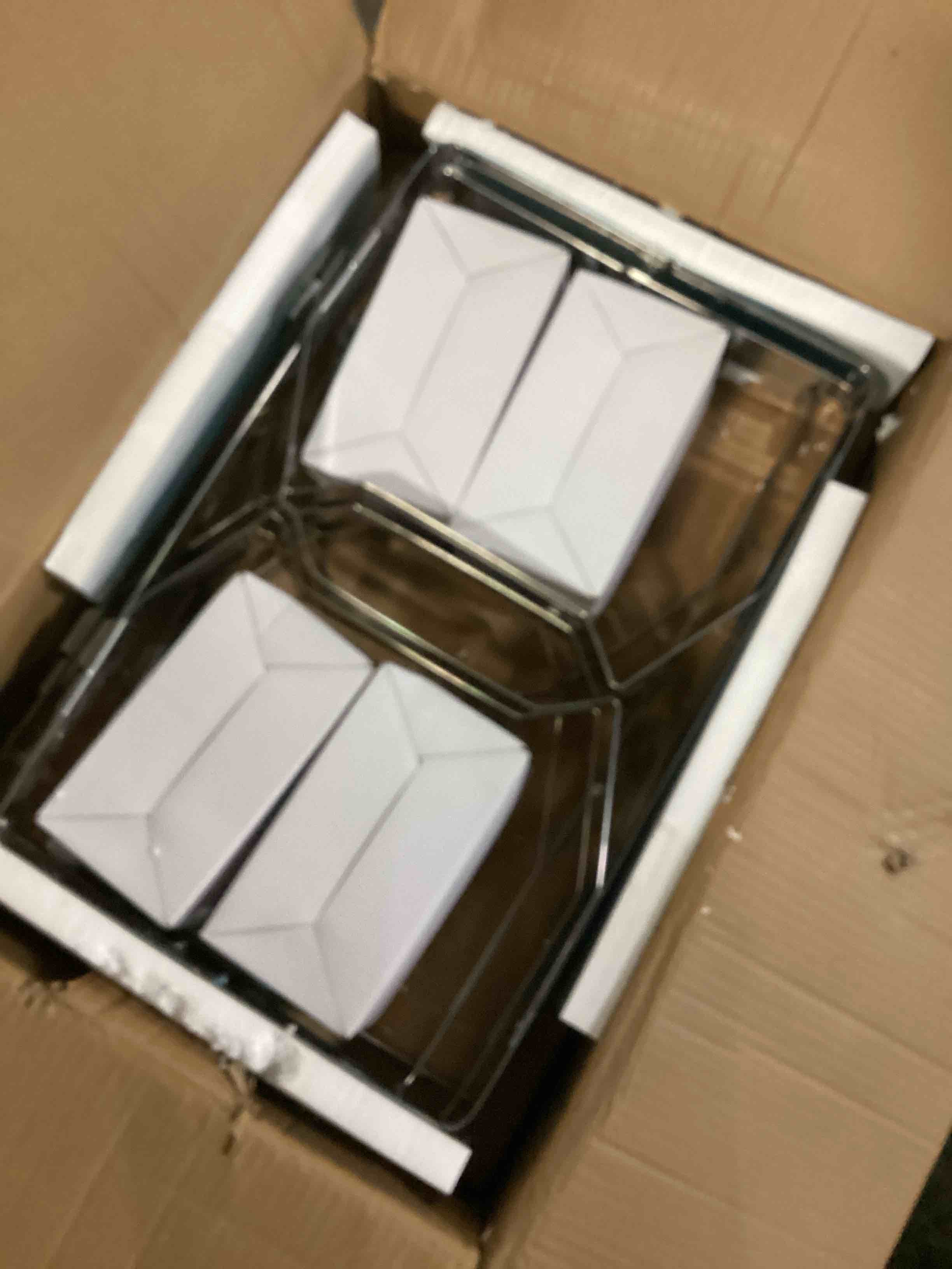 https://s3.amazonaws.com/lotting-images-prod/bidfta/GRA1636588_1742923335041.jpeg