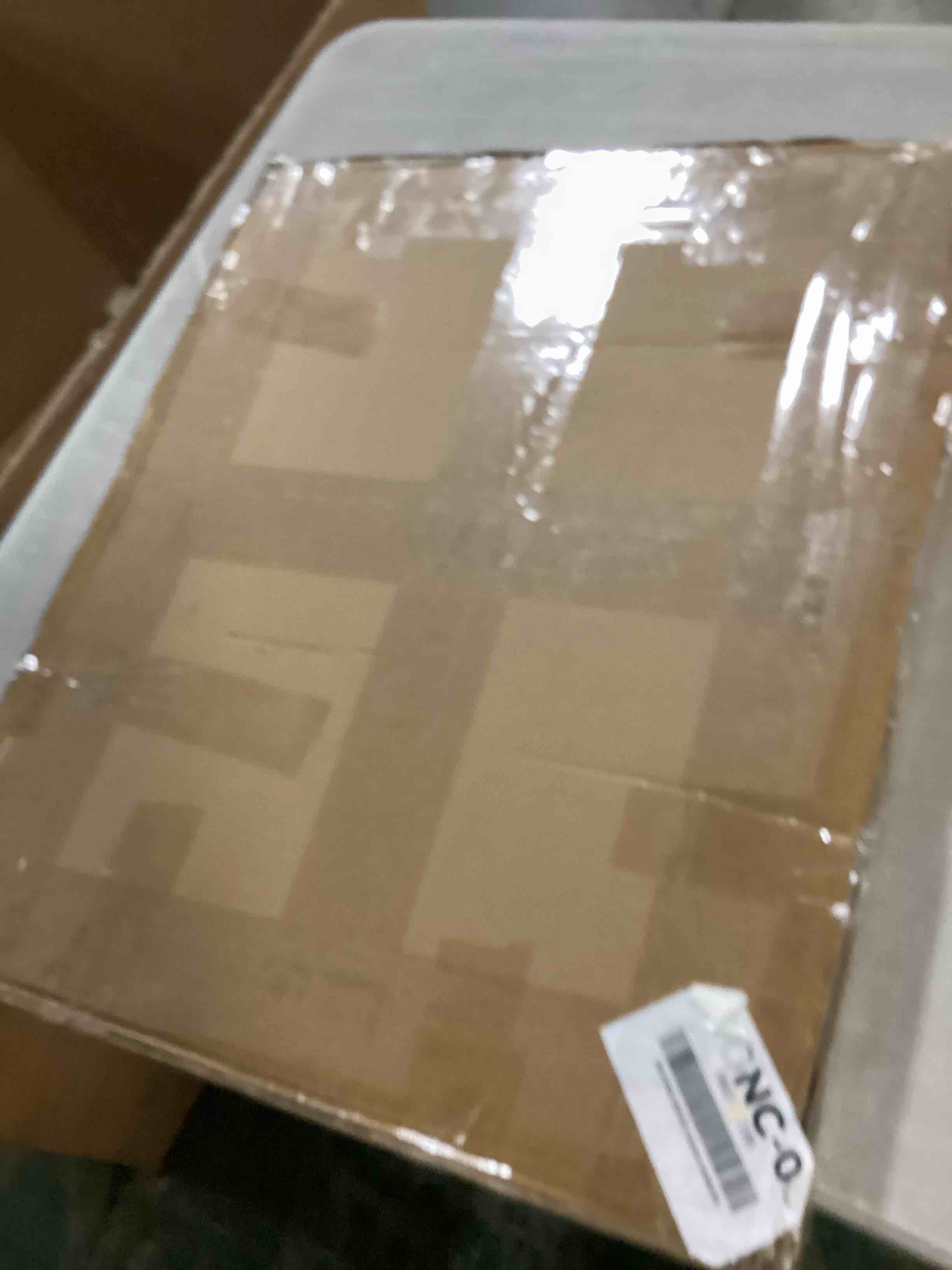 https://s3.amazonaws.com/lotting-images-prod/bidfta/GRA1636626_1742988504546.jpeg